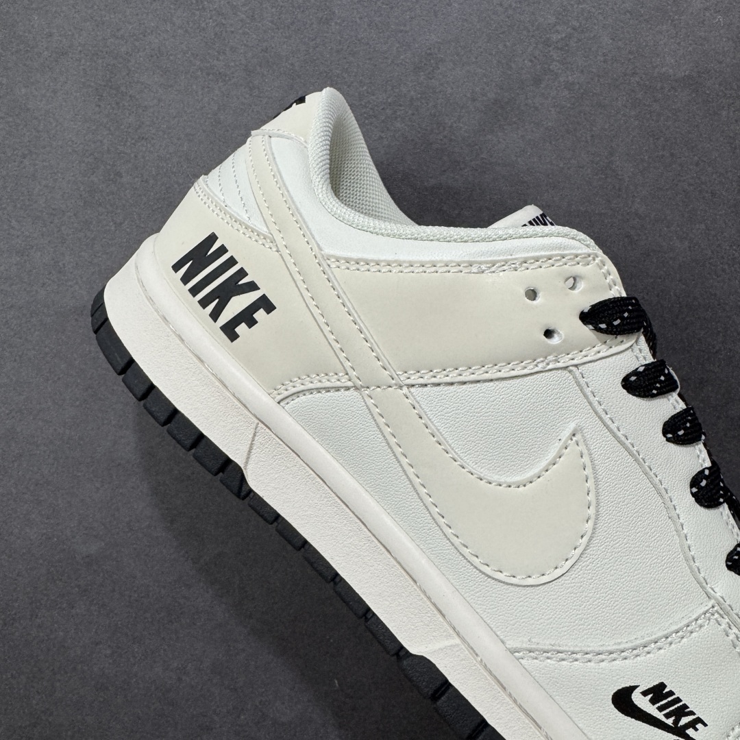 【纯原】Nike Dunk SB Low 耐克 SB 低帮 米白黑 鞋身整体以米白色皮革打造,搭配米白色