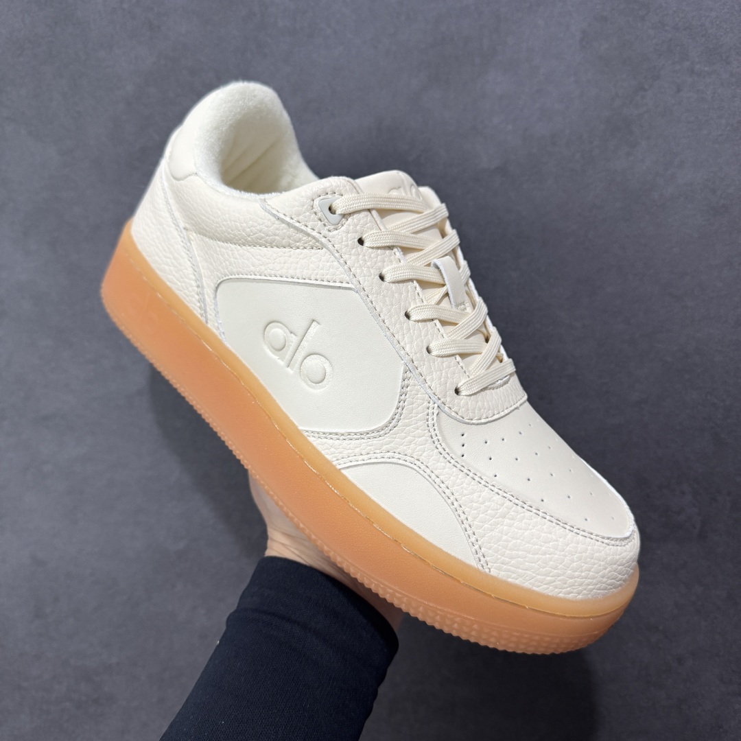 图片[3]-【H11纯原】Alo Yoga Recovery Mode 人气单品 舒适简约防滑耐磨低帮休闲板鞋  #Alo Yoga于2007年创立于洛杉矶，意在传播有意识的运动，同时激发人们的健康意识与创造力。品牌的核心理念在于制作能够带来完美体验的瑜伽服饰与功能性单品，让有意识的运动融入并改变生活。  尺码：36 36.5 37 37.5 38 38.5 39 40 41 41.5 42 42.5 43 44 45-选品中心