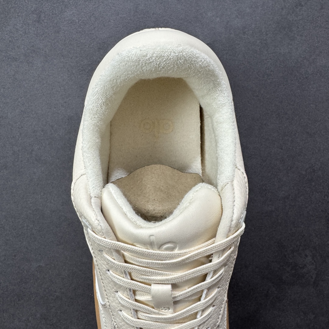 图片[7]-【H11纯原】Alo Yoga Recovery Mode 人气单品 舒适简约防滑耐磨低帮休闲板鞋  #Alo Yoga于2007年创立于洛杉矶，意在传播有意识的运动，同时激发人们的健康意识与创造力。品牌的核心理念在于制作能够带来完美体验的瑜伽服饰与功能性单品，让有意识的运动融入并改变生活。  尺码：36 36.5 37 37.5 38 38.5 39 40 41 41.5 42 42.5 43 44 45-选品中心