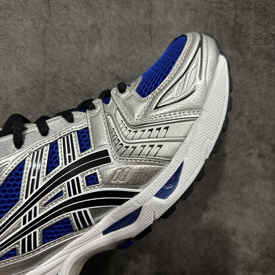 图片[6]-【总裁版】 ASICS GEL-KAYANO 14 亚瑟士系列轻量缓震休闲运动跑步鞋 市场天花板品质 鞋型细节秒杀市场流通版本 知名大厂出品 原版开发 细节完美把控 独家私模五层组合大底 原厂定制缓震硅胶加持 原盒原配 官方四联吊牌 一比一同步原鞋工艺和用料 后跟一样采用了GEL缓震胶 整体系列设计非常的科技感！ 锻炼跑步的同时让你一样时尚百搭！ 设计师 Hidenori Yamashita 以「Flash」一词为灵感，创造出未来感金属色鞋面，改造升级内在性能，由内而外全面革新，为 GEL-KAYANO 家族传承及经典跑鞋文化的延续，创下里程碑式作品。ASICS GEL – KAYANO 14 跑鞋重新诠释了复古的跑步形状，并以其 2000 年代后期的美学理念重新铺装，银色与蓝色的鞋面极为高档.网面铺陈与鞋面、鞋头多处细节位增添了透气性。ASICS GEL – KAYANO 14的鞋后跟部中底上以及多密度耐磨鞋底增加了 GEL 缓震胶，提供高抗冲击性、缓冲性、可保护脚部免受地面冲击的影响，穿着舒适性十足「入手同款」 尺码：36 37 37.5 38 39 39.5 40.5 41.5 42 42.5 43.5 44 45 46-选品中心