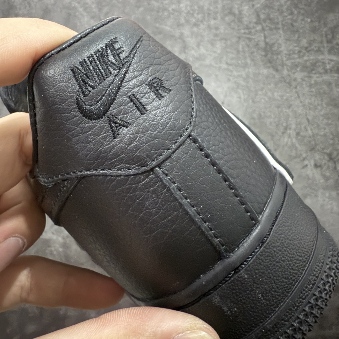 图片[2]-【TOP纯原】CPFM x NK Air Force 1 Low 空军一号系列低帮 纯原生产线出品 经典百搭休闲运动板鞋“联名放大补丁字母”近日，A$AP Bari 在其官方社交媒体上预告了 Cactus Plant Flea Market(CPFM) 和 Nike Air Force 1 Low 的全新配色。 #此次全新推出的紫色和苔藓绿配色，保留了原始黑白版本的标志性风格，均采用皮革鞋面、尼龙鞋舌、带有反光底衬的「AIR SUNSHINE」及同色 AF1 橡胶鞋底。 货号：HJ8463-001 尺码： 40 40.5 41 42 42.5 43 44 44.5 45 46 47.5 48-选品中心