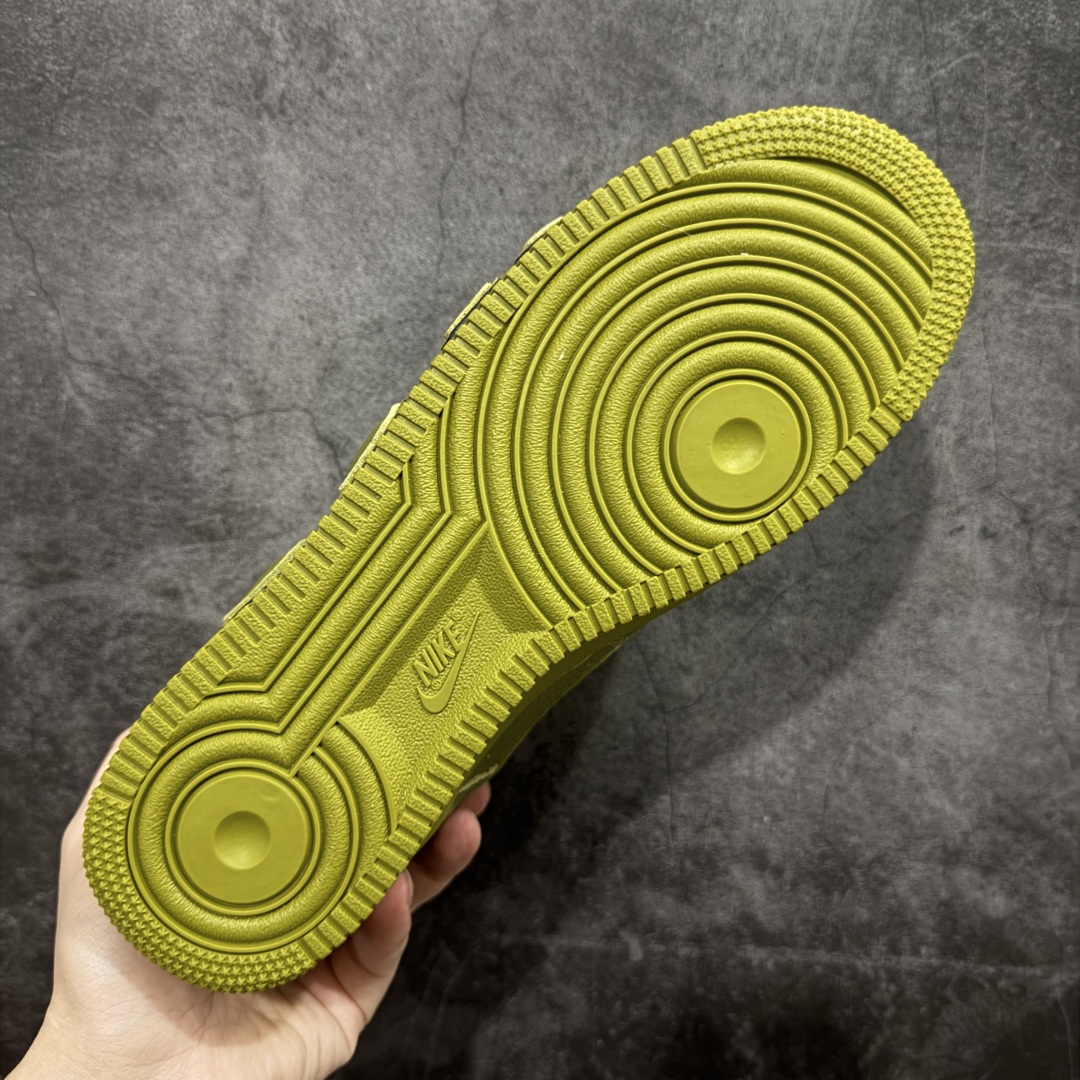 图片[9]-【TOP纯原】CPFM x NK Air Force 1 Low 空军一号系列低帮 纯原生产线出品 经典百搭休闲运动板鞋“联名放大补丁字母”近日，A$AP Bari 在其官方社交媒体上预告了 Cactus Plant Flea Market(CPFM) 和 Nike Air Force 1 Low 的全新配色。 #此次全新推出的紫色和苔藓绿配色，保留了原始黑白版本的标志性风格，均采用皮革鞋面、尼龙鞋舌、带有反光底衬的「AIR SUNSHINE」及同色 AF1 橡胶鞋底。 货号：FQ7069-300 尺码： 40 40.5 41 42 42.5 43 44 44.5 45 46 47.5 48-选品中心