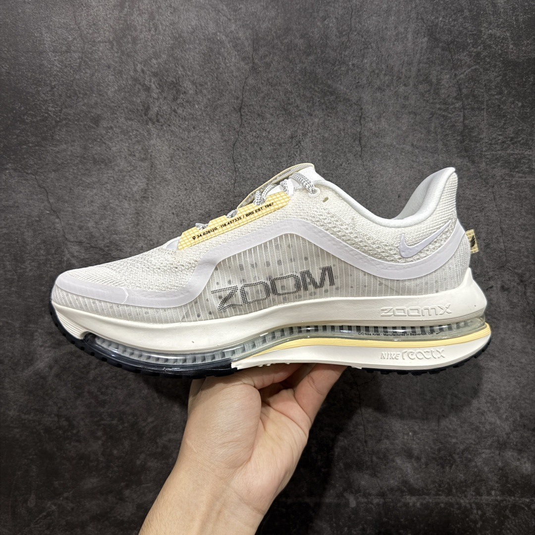 图片[2]-【YH纯原】Nike Pegasus Premium 舒适百搭减震防滑耐磨透气 低帮跑步鞋 骨白色 HQ2593-104    简约又不失活力，上脚超吸睛  它不仅颜值高，性能更是一绝！  全掌气垫科技，减震防滑超耐磨，每一步都能感受到强劲回弹，给双脚舒适支撑。  透气鞋面，跑步时双脚也能自由呼吸。    #独家原包 原底原料 开模打造  #原厂鞋标 高精密准度  #原楦原纸板开发 匹配原版98%以上  #后跟弧度 正确呈现  #原厂皮料 质感无敌  #皮料切割干净 无任何毛边 清洁度细节完美    尺码：35.5-46-选品中心