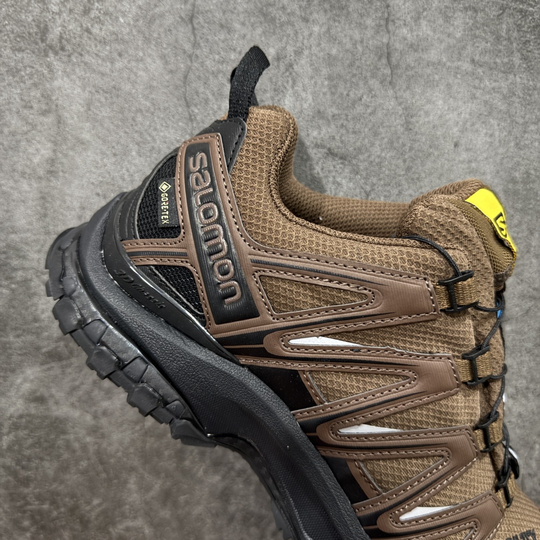 图片[7]-【绿x版】SALOMON XA Pro 3D GTX 萨洛蒙潮流越野机能户外功能鞋 黑棕色 防水 新配色出货 474121 纯原外贸平台特供订单 耗时半年巨作 全套原纸板楦头开发 原厂特供网布配套加持 确保原汁原味 完美呈现版型 原档数据独家私模五层组合大底 男女鞋同步官方开发至46.5 原装Ortholite轻量化鞋垫 中底布带钢印编号 原厂TPU锁扣 进口港宝加持 后跟自然饱满 还原公司包裹性 鞋面采用SENSIFT贴合技术 全方位贴合包裹脚型 鞋跟部鞋底牵引设计 提供强大的抓地性能 更适应野外崎岖不平的道路 其3D ADVANCED CHASSIS底盘 材料轻量大化 钉齿设计更具稳定性 防护性 鞋底易磨损区运用CONTAGRIP高耐磨材料 应对城市硬质路面长距离跑考验 尺码：36 36.5 37.5 38 38.5 39 40 40.5 41 42 42.5 43 44 44.5 45 46 46.5-选品中心