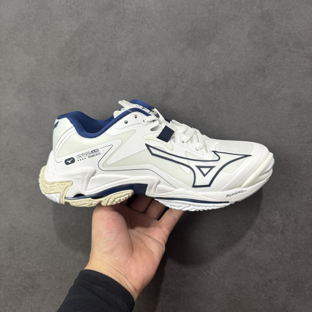 【公司级】美津浓Mizuno Wave Lightning Z8 闪电Z8系列低帮排球羽毛球运动鞋 升级原楦原纸版开发 #采用高频热熔网织布鞋面材质 #后掌wave物理镂空设计 #外置特殊防滑耐磨橡胶大底 货号:V1GA240061 尺码:36 36.5 37.5 38 38.5 39 40 40.5 41 42 42.5 43 44 45 编码:LNH280290-选品中心