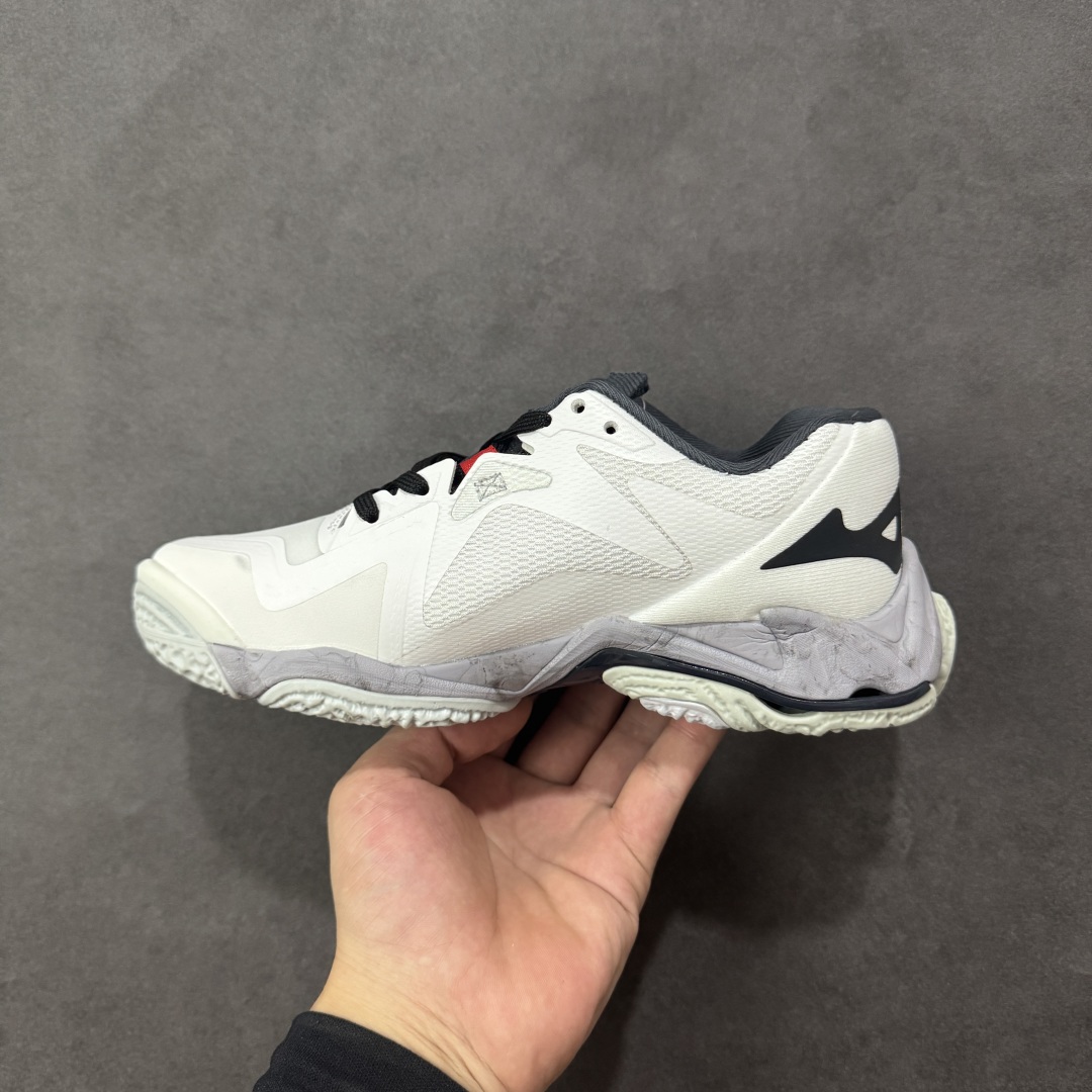 图片[2]-【公司级】美津浓Mizuno Wave Lightning Z8 闪电Z8系列低帮排球羽毛球运动鞋 升级原楦原纸版开发 #采用高频热熔网织布鞋面材质 #后掌wave物理镂空设计 #外置特殊防滑耐磨橡胶大底 货号：V1GA240096 尺码：36 36.5 37.5 38 38.5 39 40 40.5 41 42 42.5 43 44 45 编码：LNH280290-选品中心