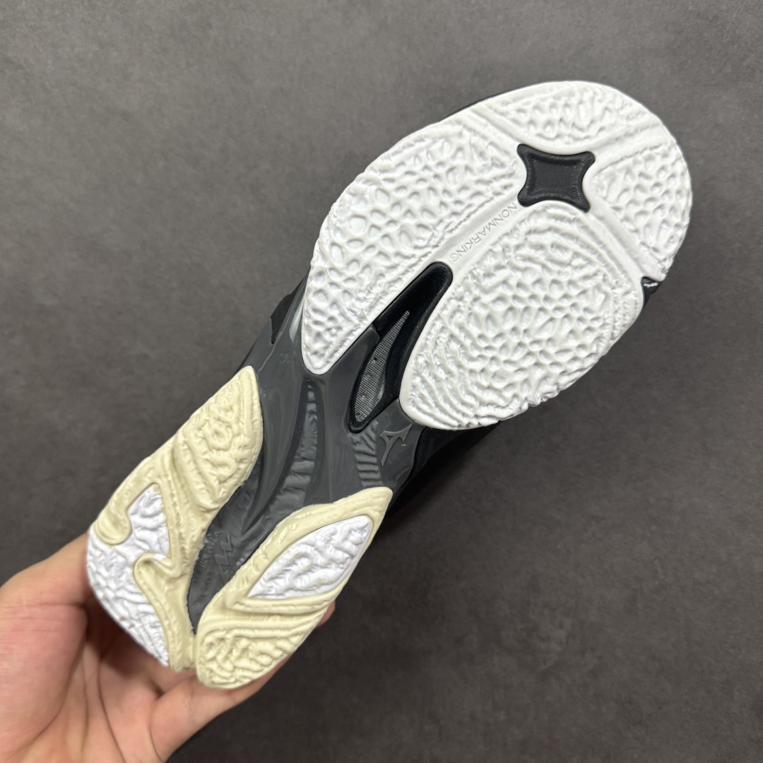 图片[9]-【公司级】美津浓Mizuno Wave Lightning Z8 闪电Z8系列低帮排球羽毛球运动鞋 升级原楦原纸版开发 #采用高频热熔网织布鞋面材质 #后掌wave物理镂空设计 #外置特殊防滑耐磨橡胶大底 货号：V1GA240052 尺码：36 36.5 37.5 38 38.5 39 40 40.5 41 42 42.5 43 44 45 编码：LNH280290-选品中心