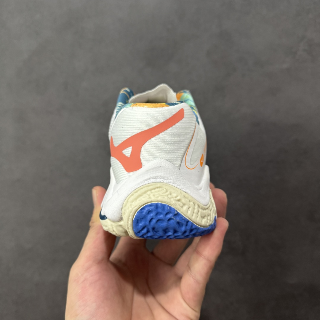 图片[4]-【公司级】美津浓Mizuno Wave Lightning Z8 闪电Z8系列低帮排球羽毛球运动鞋 升级原楦原纸版开发 #采用高频热熔网织布鞋面材质 #后掌wave物理镂空设计 #外置特殊防滑耐磨橡胶大底 货号：V1GA240056 尺码：36 36.5 37.5 38 38.5 39 40 40.5 41 42 42.5 43 44 45 编码：LNH280290-选品中心