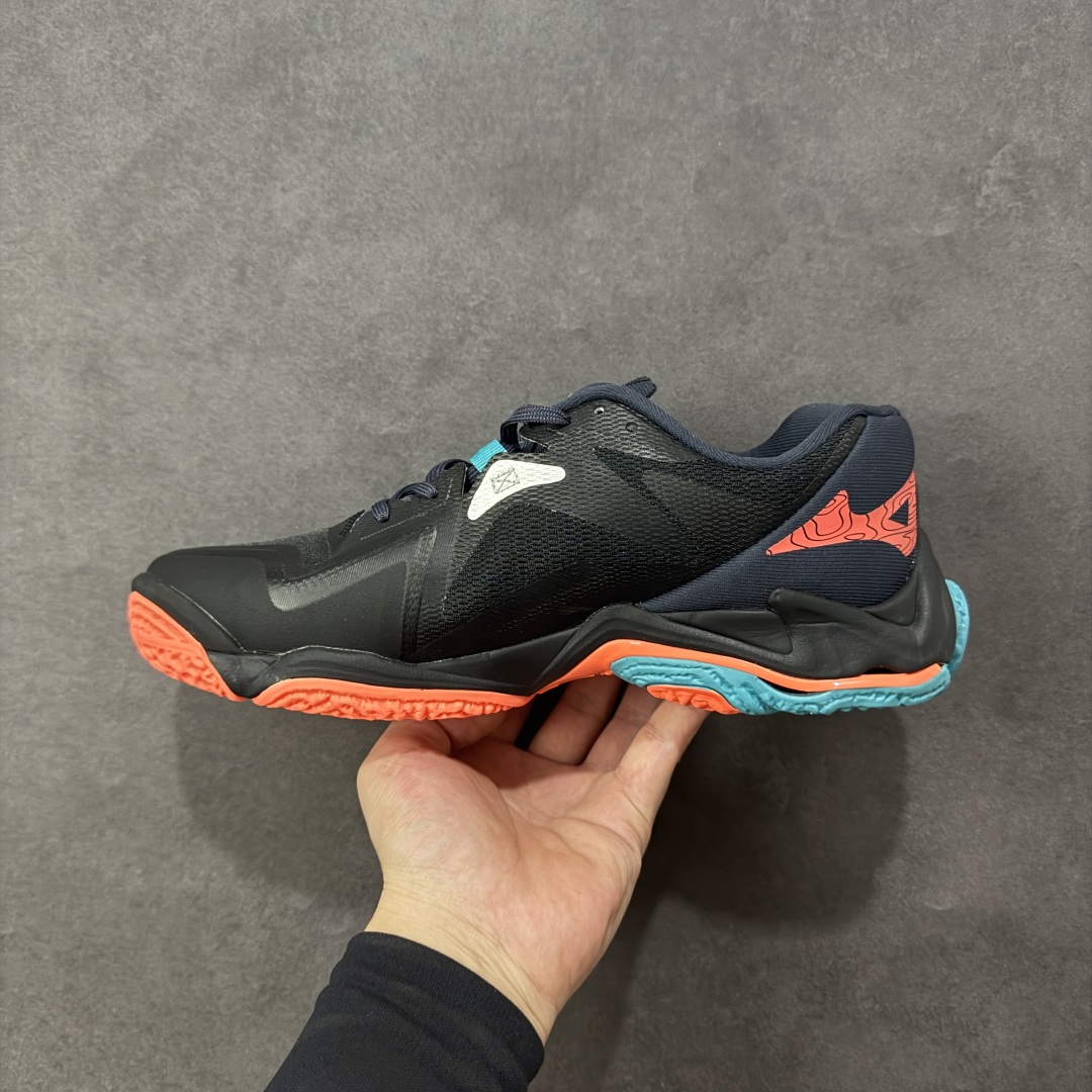 图片[2]-【公司级】美津浓Mizuno Wave Lightning Z8 闪电Z8系列低帮排球羽毛球运动鞋 升级原楦原纸版开发 #采用高频热熔网织布鞋面材质 #后掌wave物理镂空设计 #外置特殊防滑耐磨橡胶大底 货号：V1GA240006 尺码：36 36.5 37.5 38 38.5 39 40 40.5 41 42 42.5 43 44 45 编码：LNH280290-选品中心