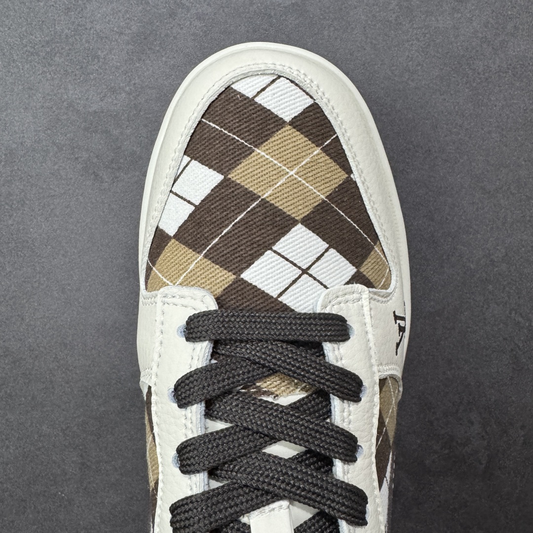 图片[8]-【定制版】Nike SB Dunk Low LV联名 白棕网格 高端定制 低帮休闲板鞋 #定制鞋盒 大厂纯原品质出货 超高清洁度 皮料切割干净无任何毛边 细节完美 货号：SC0601-461 尺码：36 36.5 37.5 38 38.5 39 40 40.5 41 42 42.5 43 44 44.5 45-选品中心