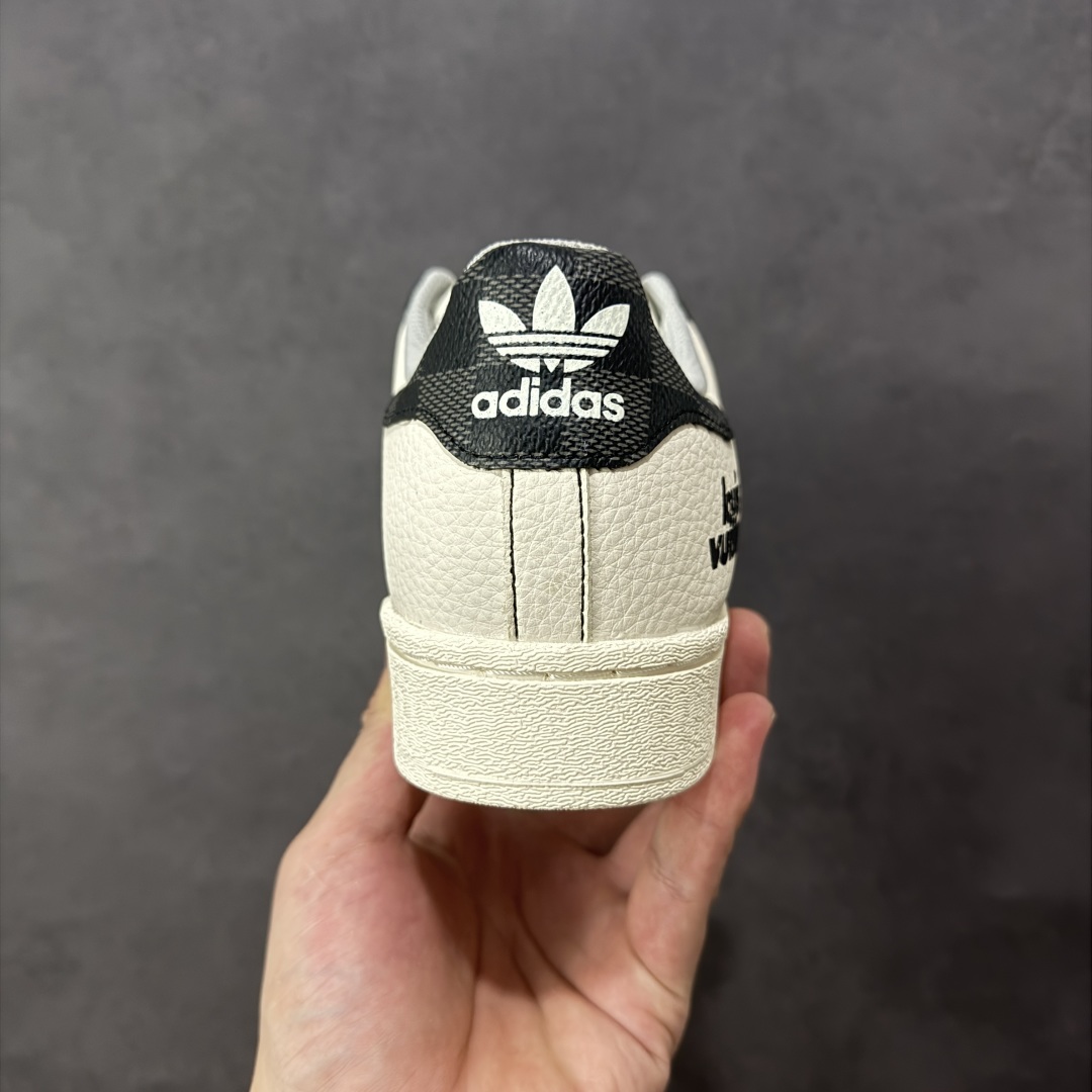 图片[4]-【定制版】Louis Vuitton x Ad Superstar 定制配色 Lv联名 三叶草低帮休闲百搭贝壳头板鞋 QF5806 公司级版本 大厂流水作业生产 超高清洁度 皮料切割干净无任何毛边 细节完美   尺码：36 36.5 37 38 38.5 39 40 40.5 41 42 42.5 43 44 44.5 45 编码：QFB290300-选品中心