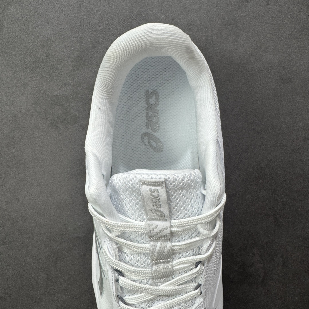 图片[7]-【公司级】亚瑟士Asics NETBURNER BALLISTIC FF 4 舒适百搭简约时尚 低帮 训练鞋 男女款运动跑步鞋 亚瑟士 ASICS GEL-NETBURNER BALLISTIC FF 4 是专为排球运动设计的专业鞋款，2025年8月推出的升级版在性能和舒适性方面均有显著提升。 核心升级亮点了包裹性与透气性：采用无缝柔韧网布鞋面，贴合度提升30%，同时通过动态束带设计实现足弓横向偏移量仅1.8mm，保持运动稳定性。 推进力与抓地力：鞋底纹路结合Precision Sole与X-Guidance设计，多方向抓地力提升25%，尤其在转折和加速场景中表现更优。 中底技术：FlyteFoam材质实现落地回弹率提升18%，配合SpeedTruss结构增强横向移动稳定性，适合快速移动场景。 适用场景点适合追求快速移动、多方向切换的排球运动员，尤其推荐给需要横向移动稳定性支撑的球员。 尺码： 36-45含半码 编码： AMB250260-选品中心