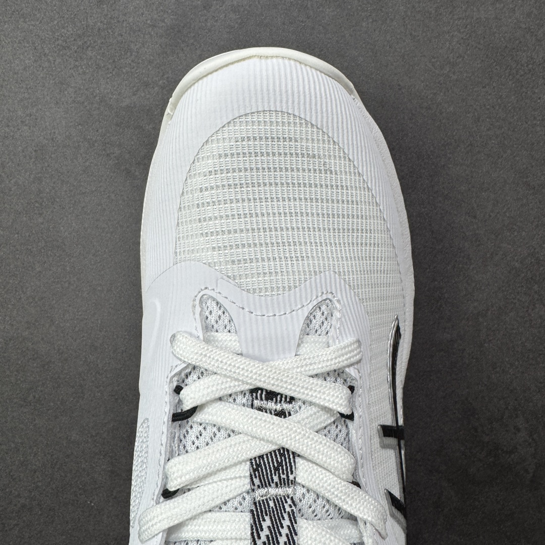 图片[8]-【公司级】亚瑟士Asics NETBURNER BALLISTIC FF 4 舒适百搭简约时尚 低帮 训练鞋 男女款运动跑步鞋 亚瑟士 ASICS GEL-NETBURNER BALLISTIC FF 4 是专为排球运动设计的专业鞋款，2025年8月推出的升级版在性能和舒适性方面均有显著提升。 核心升级亮点了包裹性与透气性：采用无缝柔韧网布鞋面，贴合度提升30%，同时通过动态束带设计实现足弓横向偏移量仅1.8mm，保持运动稳定性。 推进力与抓地力：鞋底纹路结合Precision Sole与X-Guidance设计，多方向抓地力提升25%，尤其在转折和加速场景中表现更优。 中底技术：FlyteFoam材质实现落地回弹率提升18%，配合SpeedTruss结构增强横向移动稳定性，适合快速移动场景。 适用场景点适合追求快速移动、多方向切换的排球运动员，尤其推荐给需要横向移动稳定性支撑的球员。 尺码： 36-45含半码 编码： AMB250260-选品中心