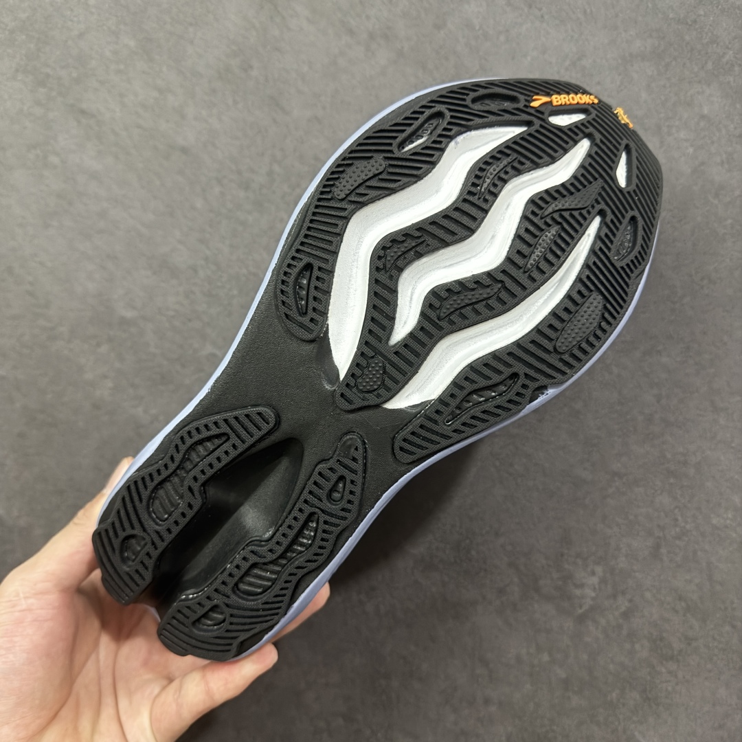 图片[9]-【纯原版】Brooks 布鲁克斯 Glycerin Max超级甘油 超弹轻盈跑步鞋 低帮透气缓震支撑休闲运动慢跑鞋 采用改进工程空气网眼组合热熔工艺 鞋面材质搭载DNA LOFT V2密度泡棉缓震系统 中底外置防滑耐磨橡胶底片 尺码：36-46半-选品中心