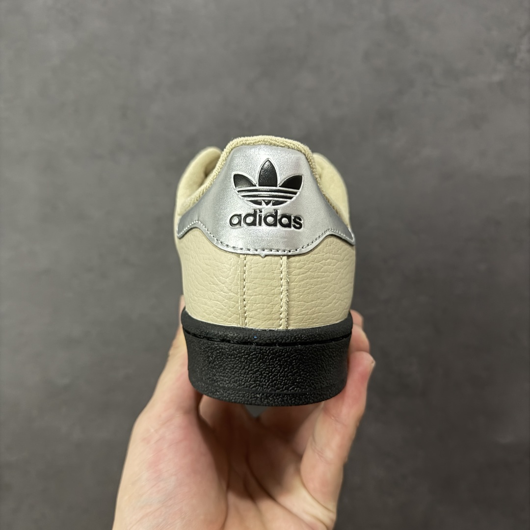 图片[4]-【纯原版】Adidas Originals SUPERSTAR VINTAGE全新配色 贝壳头休闲板鞋 独家控货 平台正单 全鞋百分百原材料 全鞋电脑针车 Logo针车间距针数原版一致 皮料切割冲裁零瑕疵 原鞋一致含胶量大底 原盒中文内外标 大几率过验 不对比市面只对比原鞋 只服务最高端市场 货号：JR4234 尺码：35 36 36.5 37 38 38.5 39 40 40.5 41 42 42.5 43 44 45-选品中心