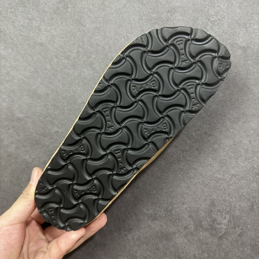 图片[9]-【BK版本】Birkenstock 博肯一脚蹬系列 棕色反绒 广东原产采用质地柔软牛皮绒面革植入羊羔毛鞋垫和里衬材质中底搭载缓震软木橡胶 纯色羊毛内里，保暖不乏时尚 外置EVA轻量片装外底 德国百年知名鞋履品牌·博肯Birkenstock 勃肯系列！ 货号：0250901 尺码：35-44-选品中心