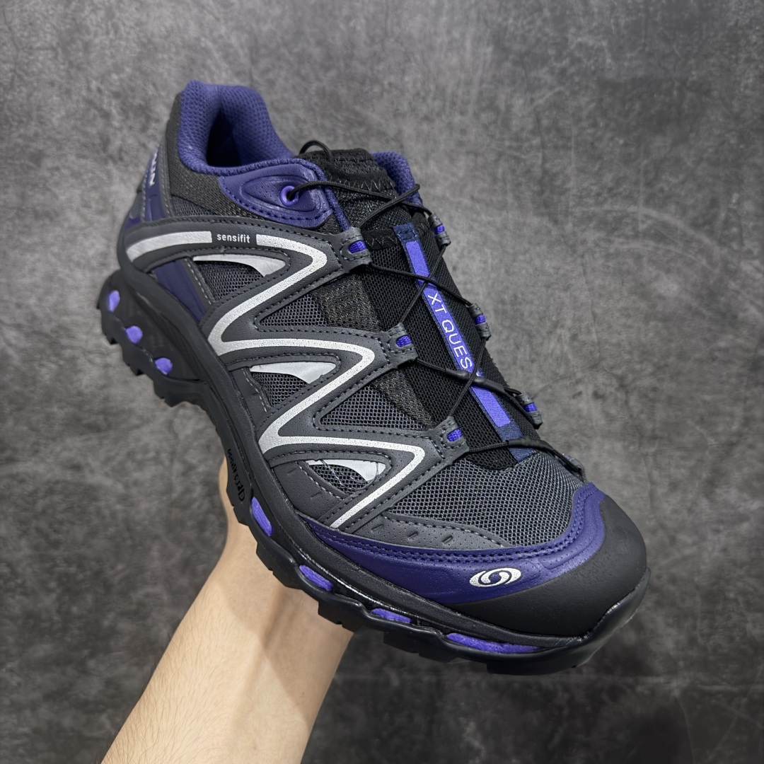 图片[3]-【绿x升级版】Salomon XT-QUEST ADV 萨洛蒙情侣款户外机能鞋 黑蓝 491260 全新绿x升级版 品质大改进 ‼️ 全鞋改进为原厂一致材料打造 全新修长鞋型 相对老版臃肿鞋型 此版的版型更正 全新玻璃冲刀 清洁度提升 同步原版左右鞋带孔的间距加大（之前老版间距太小） 网面与鞋头材料校对一致无色差（老版网面有色差） 鞋后跟反口V字定型同步zp（老版臃肿为U字后跟反口） 鞋舌两侧鞋帮脚踝处更加直挺（之前老版往中间踏） 鞋盒黑盒改正为原版牛皮纸鞋盒 鞋头处添加☯️太极标 所有细节多次修改校正 坚持同步原版无差别 毋庸置疑全市场最好的版本💪🏻终端优势供应 尺码：36-46-选品中心