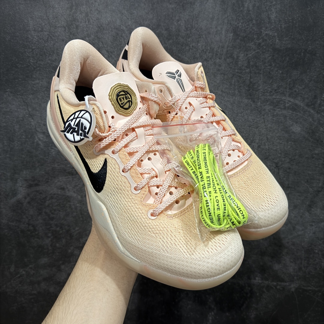 【灭世海外版】NK Zoom Kobe Ⅷ System 科比8代复刻实战运动低帮文化篮球鞋 水蜜桃! 货号:HQ3138-800! 尺码:39-47.5! 纯原海外版气垫品质吊打各路纯原 气压➕耐久双重保障 前掌ZOOM TURBO➕后掌马蹄Zoom 后掌澎湃脚感无出其右 全套冲刀改版 鞋型还原度95% 宽脚选手必入货品 鞋头2.5mm上翘空间 不挤脚 完美释放脚趾活动空间 正码正拍 脚型适配性 市场最强没有之一 鞋面工艺全新升级 100%对标正品 原厂聚氨酯蛇鳞 珠光密度同步正品 Swoosh喷漆工艺 还原度接近100% 全新后跟TPU模具 正确S型弧度 区分市场纯原(市场纯原采用公版模具 后跟TPU几乎无弧度)国产天花板橡胶配方 抓地力爆炸 海外口碑炸裂 鞋舌LOGO正确内嵌压印 原厂碳板 正确原盒 厚积薄发 王者归来 拒绝杀猪 拒绝套路 灭世纯原海外版科比系列 致力打造实战第一标杆!-选品中心