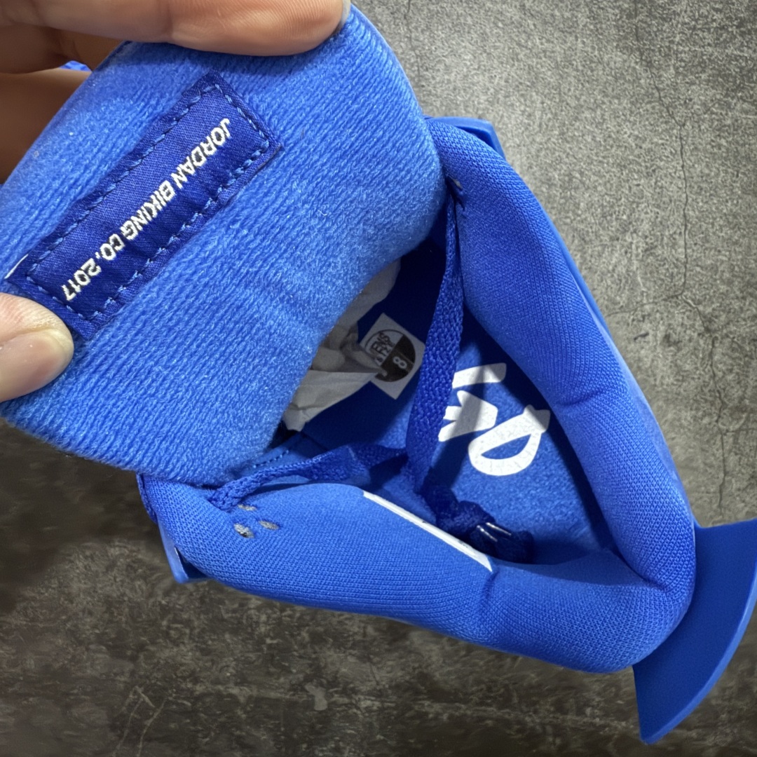 图片[8]-【KZ纯原】Air Jordan 4 Retro 乔丹四代联名蓝砖 纯原大厂出品 Air Jordan AJ4 Retro 原楦原纸板 原厂材料开发 细节把控到位 主供外贸客户 打造完美鞋型 纸板中底 钢印 完美版型 公司货既视感 皮料自行品鉴 最大开发到47.5 专供鬼佬 区别市面各种\”伪纯原\” 货号：HF4340 400 尺码：36 36.5 37.5 38 38.5 39 40 40.5 41 42 42.5 43 44 44.5 45 46-选品中心