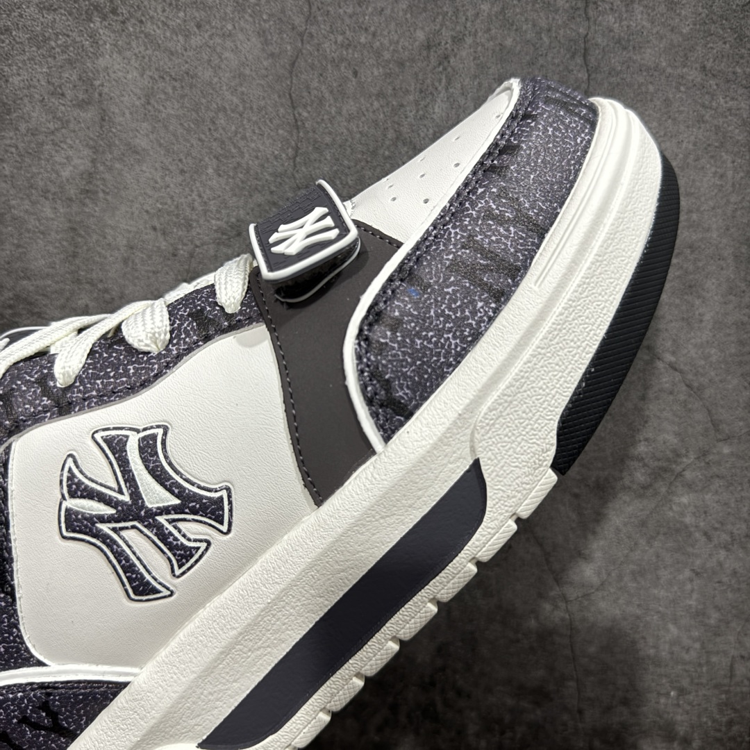 图片[6]-【纯原订单】MLB Chunky Liner Basic NY复古印花学长鞋系列低帮轻量增高厚底百搭休闲运动慢跑鞋板鞋 Korea韩国联名NY美国榄球纽约洋基队限定 市场第一梯队品质 韩国代购版本 MLB专用菱形双针中底布 重点细节中底布带注胶孔 原厂NFC感应吊牌 支持鉴定 一个两位数 原盒原标 全套原楦原纸板原厂数据开发 中韩文保养标贴 绿色防霉片 平台代购专供 独家一比一RB+MD组合大底 高频后跟小人Logo精准对位立体饱满 正确网布加超迁鞋面 转印中底走线紧密 转印Logo工艺表层防刮不掉色 尺码：36 36.5 37.5 38 38.5 39 40 40.5 41 42 42.5 43 44 44.5 45-选品中心