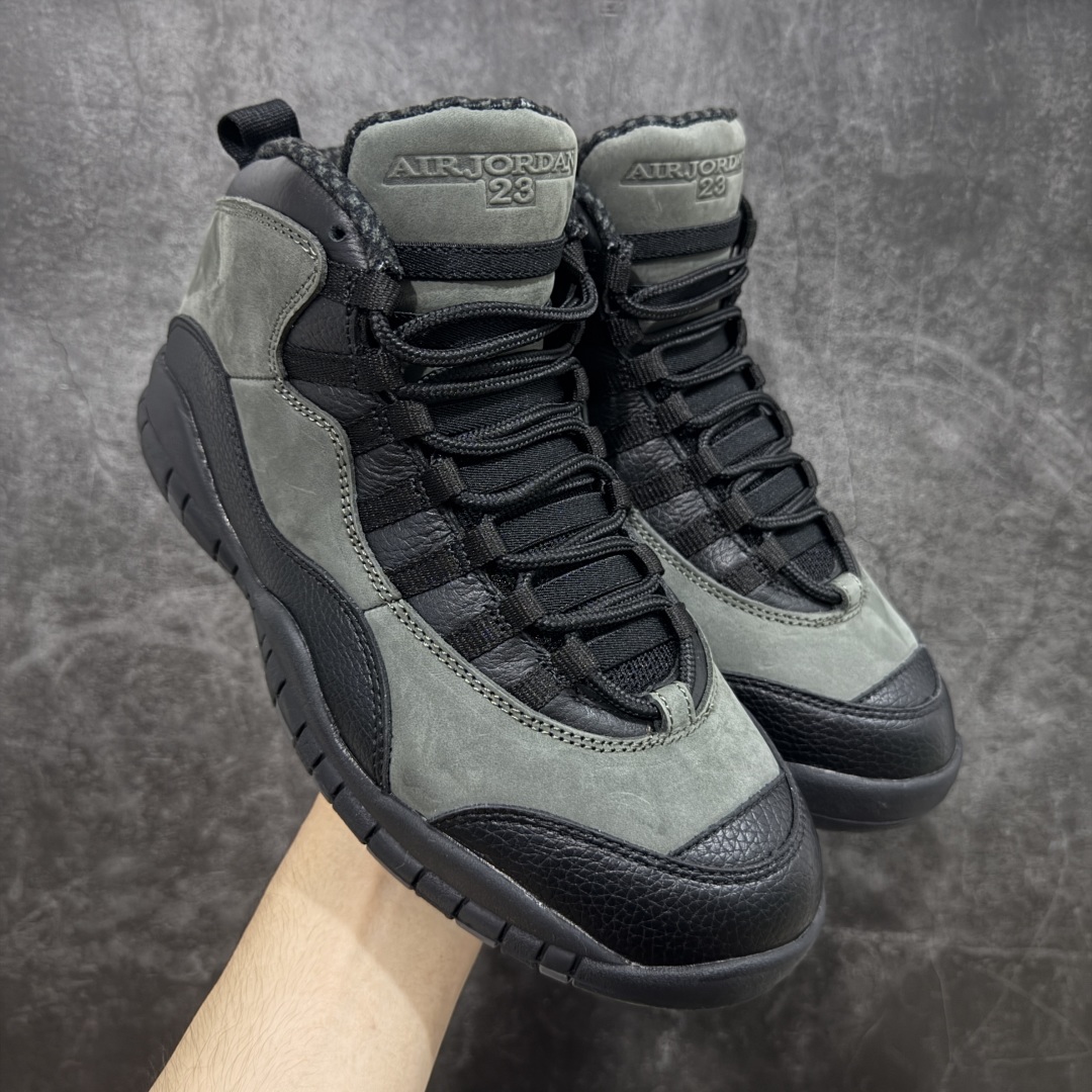 【外贸纯原】Air Jordan 10 OG“Steel”2025复刻 aj10黑棕色 HJ6779-001 市场首发版本 高端品质 头层原厂皮料 原盒包装 圈内知名口碑大厂出品 原楦原纸板 原厂皮料 原厂碳板打造 极致一眼正品既视感 高端外贸零售专供品质 尺码:40 40.5 41 42 42.5 44 44.5 45 46 47.5-选品中心