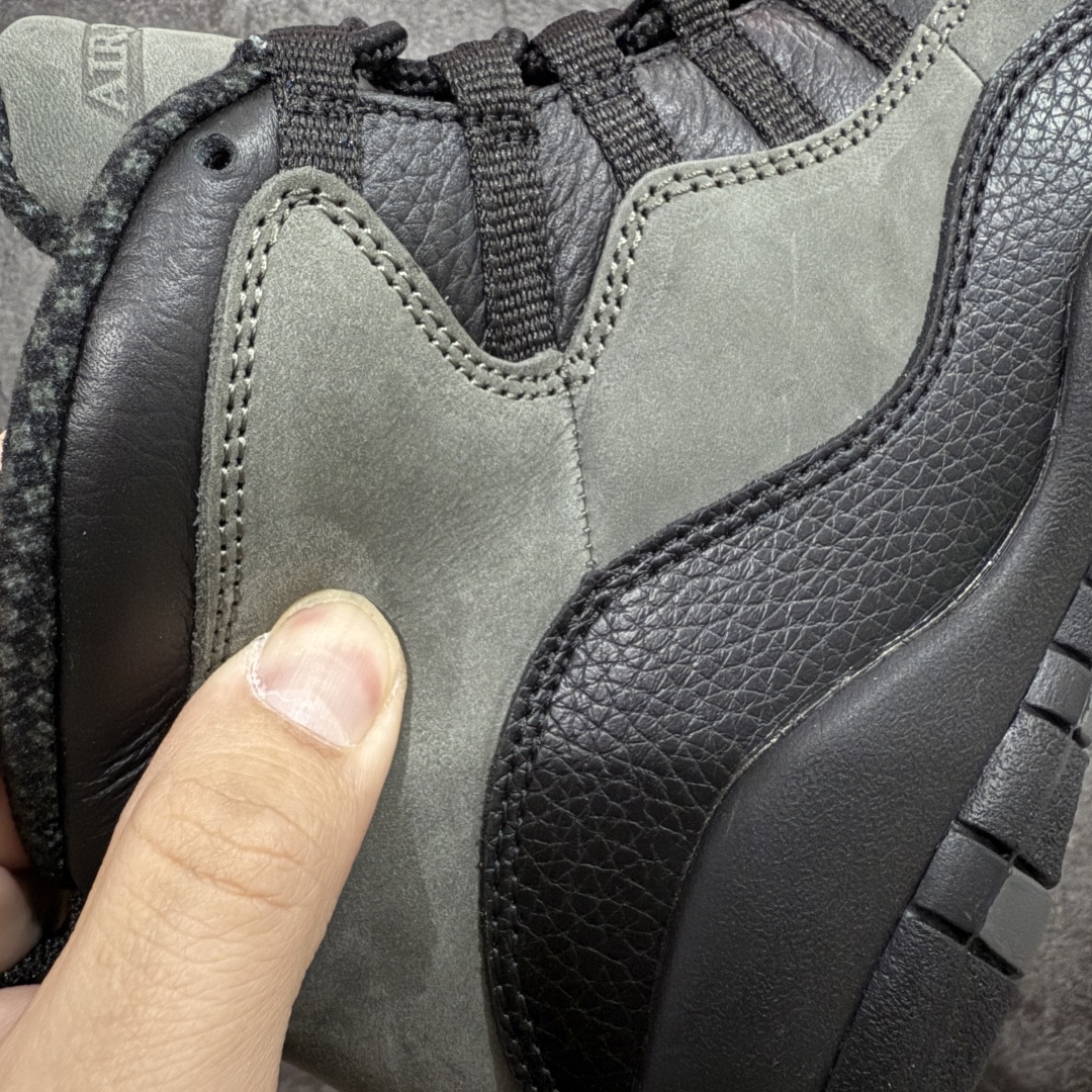 图片[3]-【外贸纯原】Air Jordan 10 OG“Steel”2025复刻 aj10黑棕色 HJ6779-001 市场首发版本 高端品质 头层原厂皮料 原盒包装 圈内知名口碑大厂出品 原楦原纸板 原厂皮料 原厂碳板打造 极致一眼正品既视感 高端外贸零售专供品质 尺码：40 40.5 41 42 42.5 44 44.5 45 46 47.5-选品中心