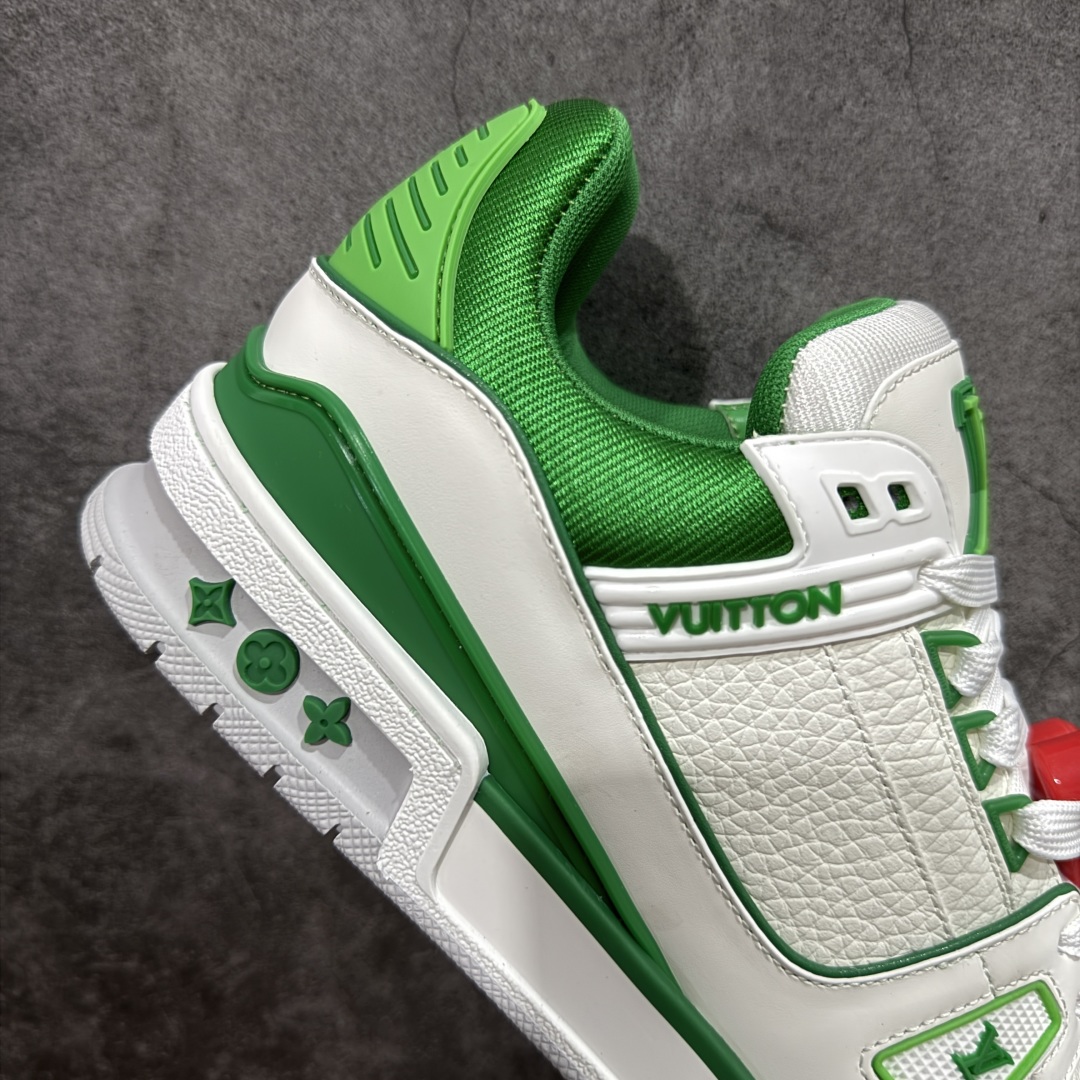 图片[7]-【广东纯原版本】LV Louis Vuitton Trainer 限定联名 低帮休闲板鞋 代购级别 ZP级全套包装 原版购入历时近两个月开发打造！ 经典多拼色超好看 原版完美楦型 调试了两个月 鞋面独家订制压纹粒面小牛皮 大底TPU、模具费2w+ 质感媲美原版 垫脚聚米微料加透气英伦网布 细节原版一致 ❗️请注意区分市面通货材料 版型 包装配件 尺码： 38 39 40 41 42 43 44 45 46-选品中心