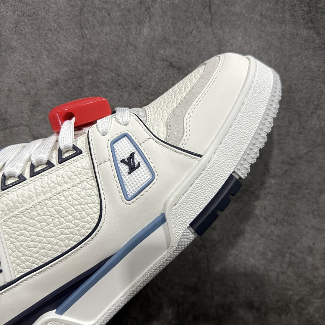 图片[6]-【广东纯原版本】LV Louis Vuitton Trainer 限定联名 低帮休闲板鞋 代购级别 ZP级全套包装 原版购入历时近两个月开发打造！ 经典多拼色超好看 原版完美楦型 调试了两个月 鞋面独家订制压纹粒面小牛皮 大底TPU、模具费2w+ 质感媲美原版 垫脚聚米微料加透气英伦网布 细节原版一致 ❗️请注意区分市面通货材料 版型 包装配件 尺码： 38 39 40 41 42 43 44 45 46-选品中心