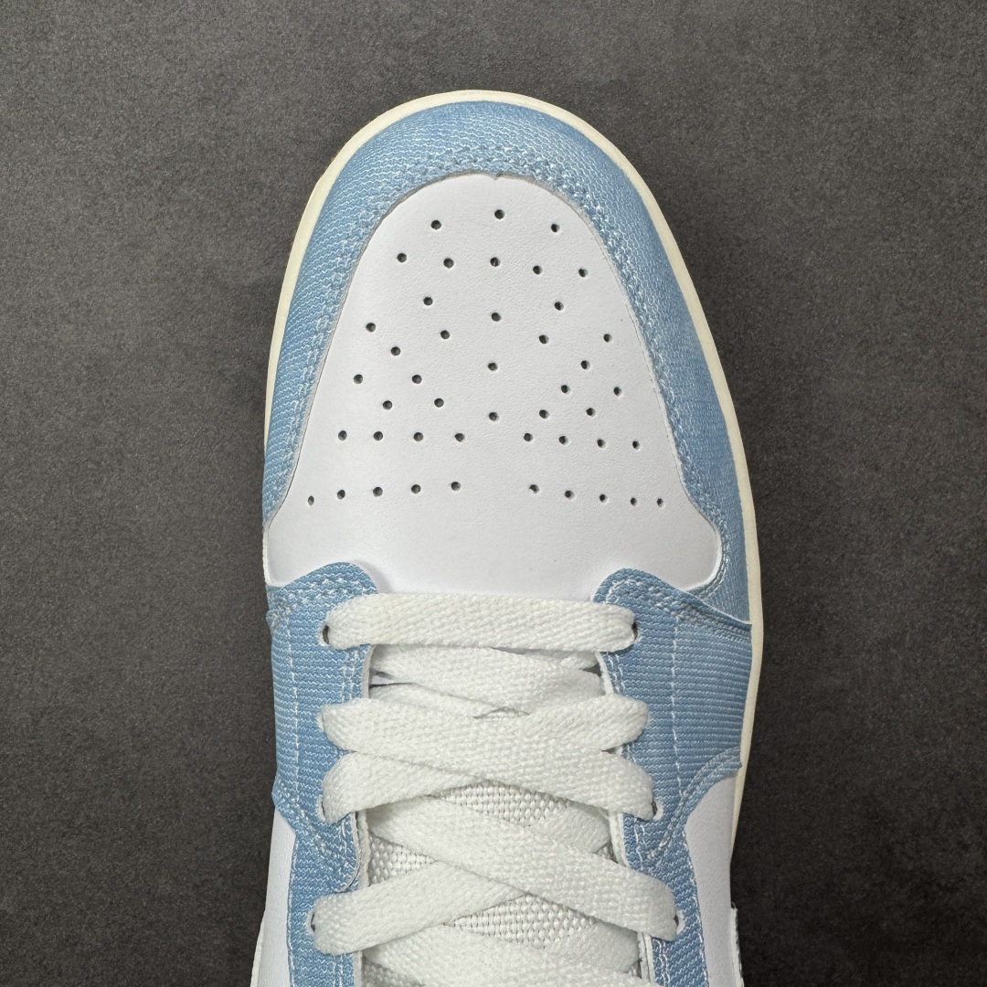图片[8]-【K版纯原】Air Jordan AJ1 Mid 中帮 白蓝牛仔水洗 HQ2005-100 全新流水线出品 DT版本唯一平替选择 市场第二梯队最强版 全部原鞋开发 原楦原纸板开发 全鞋电脑针车 原厂内置全掌气垫 原盒内在原标 唯一Zp原版鞋带绑法 免检产品 全新2022版型 全头层皮料 完美零毛边处理 原厂配置全掌气垫 价格定位良心 几十个配色陆续出货 尺码：36 36.5 37.5 38 38.5 39 40 40.5 41 42 42.5 43 44 44.5 45 46-选品中心