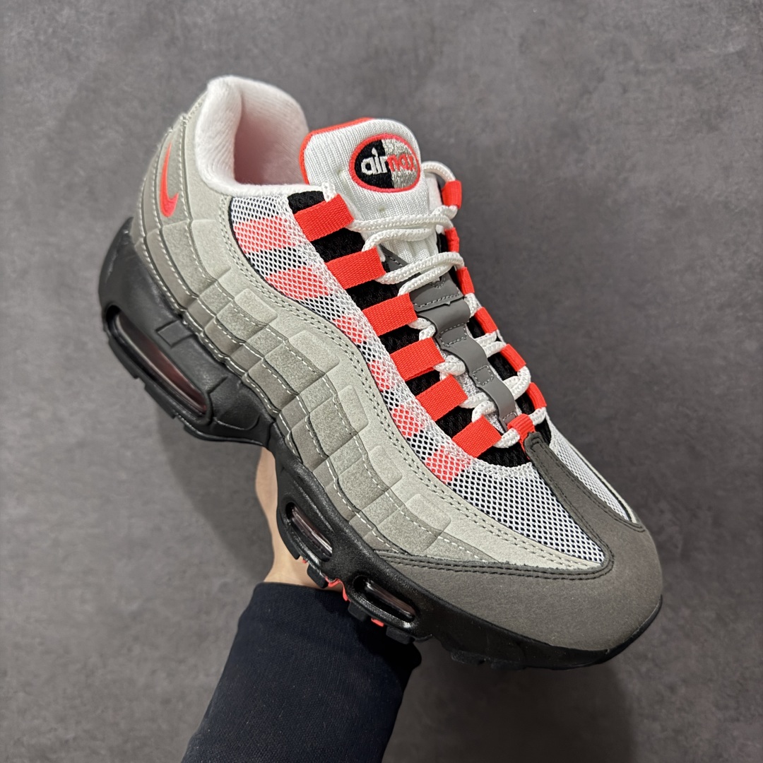 图片[3]-【公司级】NK Air Max 95 OG 联名复古舒适气垫运动鞋 AT2865-100 男鞋真标半码制 原楦原纸版数据开发 环保进口透气牛皮革材质 高弹EVA缓震中底组合开窗式Air气垫装置 外置防滑耐磨橡胶外底❗ 尺码：40 40.5 41 42 42.5 43 44 44.5 45 46 47.5-选品中心