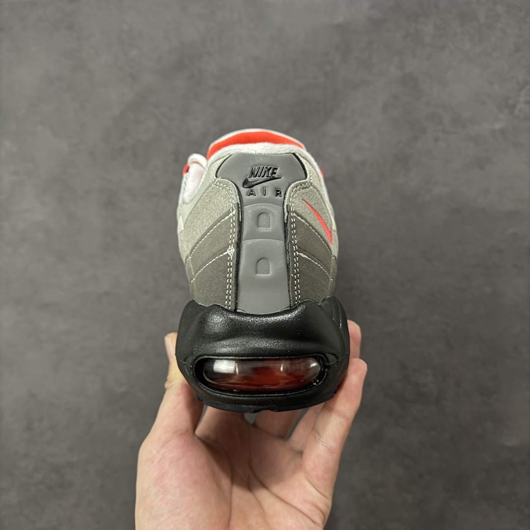 图片[4]-【公司级】NK Air Max 95 OG 联名复古舒适气垫运动鞋 AT2865-100 男鞋真标半码制 原楦原纸版数据开发 环保进口透气牛皮革材质 高弹EVA缓震中底组合开窗式Air气垫装置 外置防滑耐磨橡胶外底❗ 尺码：40 40.5 41 42 42.5 43 44 44.5 45 46 47.5-选品中心