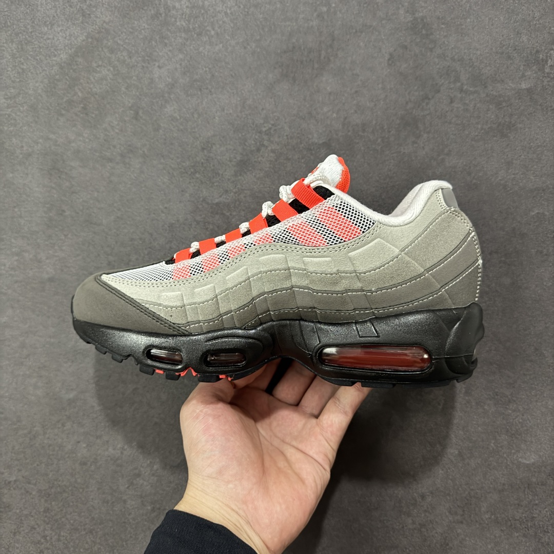 图片[2]-【公司级】NK Air Max 95 OG 联名复古舒适气垫运动鞋 AT2865-100 男鞋真标半码制 原楦原纸版数据开发 环保进口透气牛皮革材质 高弹EVA缓震中底组合开窗式Air气垫装置 外置防滑耐磨橡胶外底❗ 尺码：40 40.5 41 42 42.5 43 44 44.5 45 46 47.5-选品中心