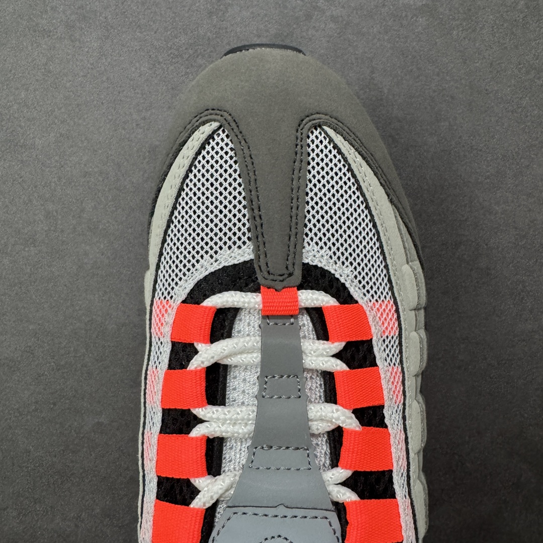 图片[8]-【公司级】NK Air Max 95 OG 联名复古舒适气垫运动鞋 AT2865-100 男鞋真标半码制 原楦原纸版数据开发 环保进口透气牛皮革材质 高弹EVA缓震中底组合开窗式Air气垫装置 外置防滑耐磨橡胶外底❗ 尺码：40 40.5 41 42 42.5 43 44 44.5 45 46 47.5-选品中心