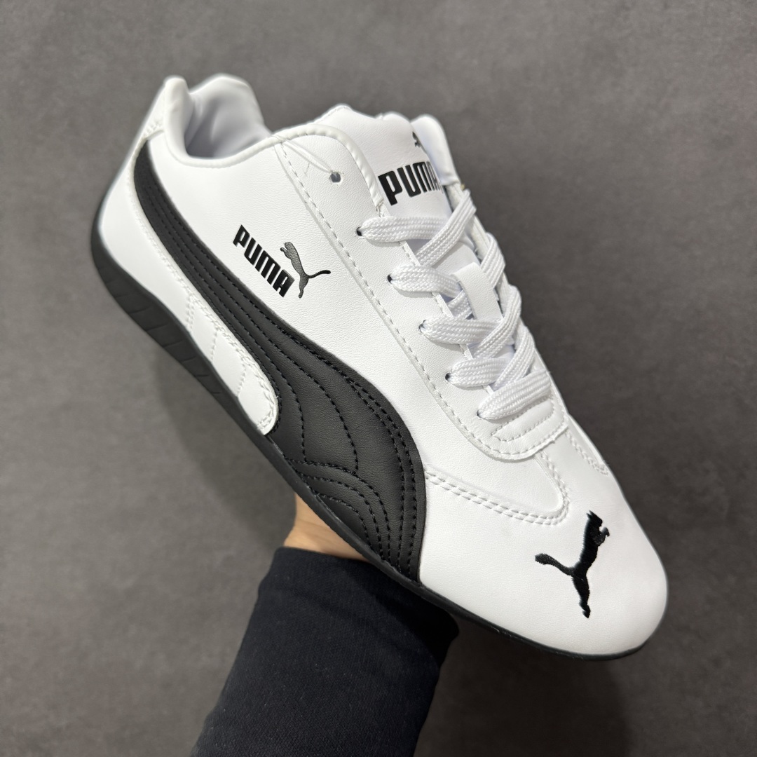 图片[3]-【公司级】PUMA Speedcat 彪马 低帮 男女同款 防滑耐磨低邦训练鞋生活休闲鞋赛车鞋 在本次复刻版本中，Speedcat OG鞋款以质感麂皮材质归来，向F1赛车队的标志性队服致敬。细节设计上，鞋头部位精心绣制了PUMA标志性的美洲狮Logo图案，而鞋舌与Formstrip上方则巧妙地融入了白色Puma及品牌Logo，为鞋款增添一抹奢华感。侧面白色流线型LLogo加上白色Puma字样，值得一提的是，全新Speedcatn OG鞋款忠于经典原版设计，保留窄版廓形以及格调鲜明的薄底构造，重塑风靡一时的千禧美学；这不仅是对经典的一次致敬，也预示着Speedcat将再次迎来崭新的黄金时代，引领薄底鞋时尚新风潮。 货号：401603-02 尺码：35.5-45带半码 编码：LNHB200210-选品中心