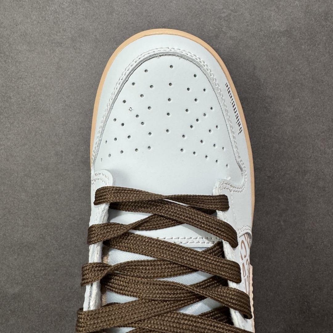 图片[8]-【定制版】Balenciaga x Nike Dunk SB Low 巴黎世家 x 耐克 SB 低帮 蓝粉棕 鞋身整体以蓝色皮革打造，搭配蓝色框架覆盖层，使鞋款十分百搭，后部使用棕色示人，鞋舌以Balenciaga字样呈现，鞋身两侧Swoosh Logo采用粉色点缀，后跟装饰片使用棕色皮革制作，鞋舌是网眼布材料，增强了透气性，鞋头处侧边Balenciaga字样棕色点缀，后跟印有Balenciaga字样，彰显联名身份；最后以粉色中底搭配棕色橡胶外底完善整体设计收尾。 货号：DD1988-002 尺码：36 36.5 37.5 38 38.5 39 40 40.5 41 42 42.5 43 44 44.5 45 编码：HXSB330340-选品中心