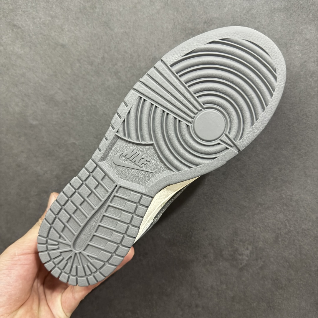 图片[9]-【定制版】Nike SB Dunk Low LV联名 灰白双勾 周年高端定制 低帮休闲板鞋 CX5050-Y20  #定制鞋盒 大厂纯原品质出货 超高清洁度 皮料切割干净无任何毛边 细节完美   尺码：36 36.5 37.5 38 38.5 39 40 40.5 41 42 42.5 43 44 44.5 45 编码：HXSB330340-选品中心