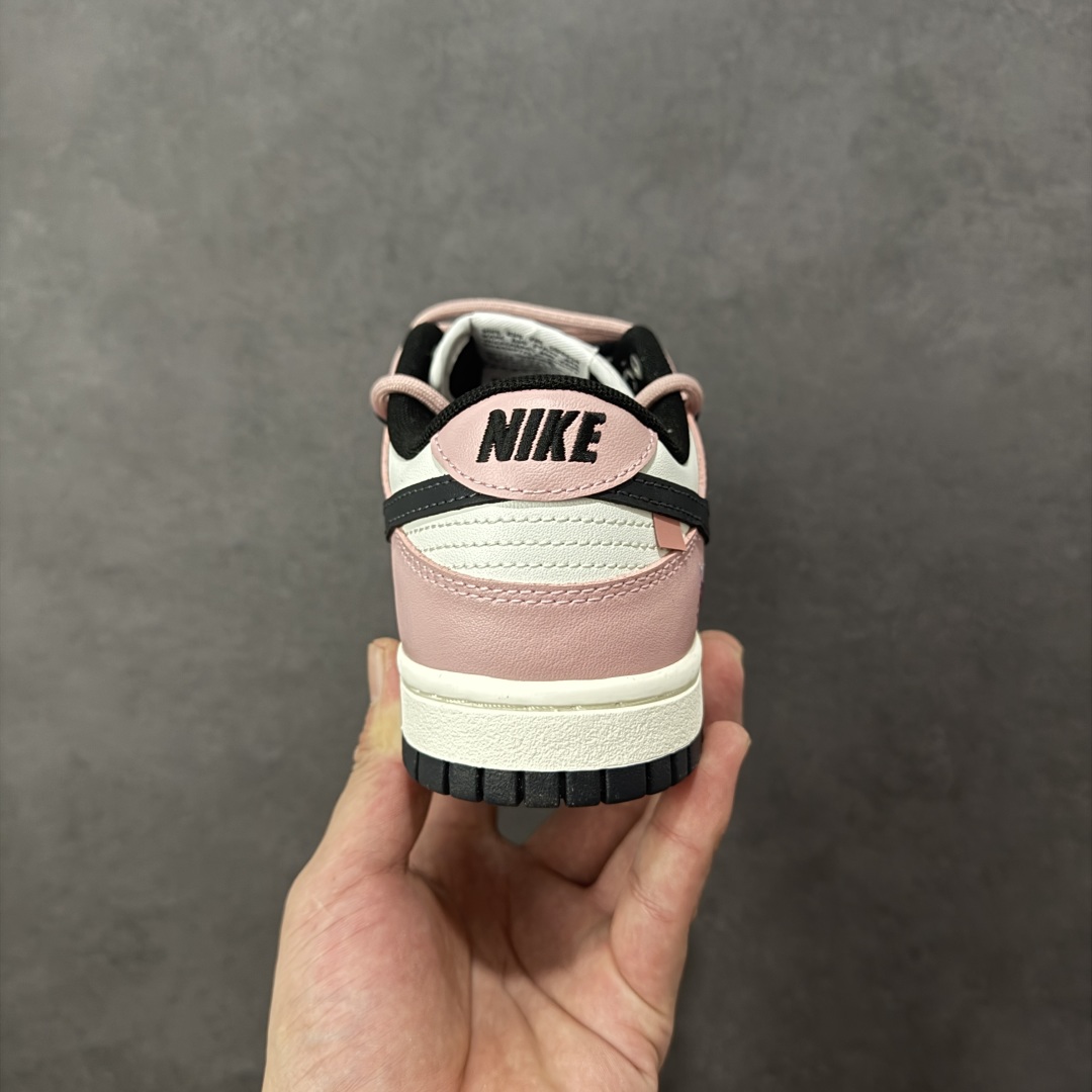 图片[4]-【YC纯原】Nike Dunk Low 怦然心动 此款以温柔的樱花粉为主调，经典的纯白中和甜度，勾勒清新轮廓，低调释放吸引法则。黑色Swoosh的酷感碰撞，演绎出可盐可甜的时髦美学。鞋身巧妙融入的心形印压，暗藏浪漫彩蛋，甜美中自带态度。愿这抹粉白黑的碰撞，陪你踏出每一次自信与甜蜜的步调。 货号：PB0510-055 尺码：35.5 36 36.5 37.5 38 38.5 39 40-选品中心