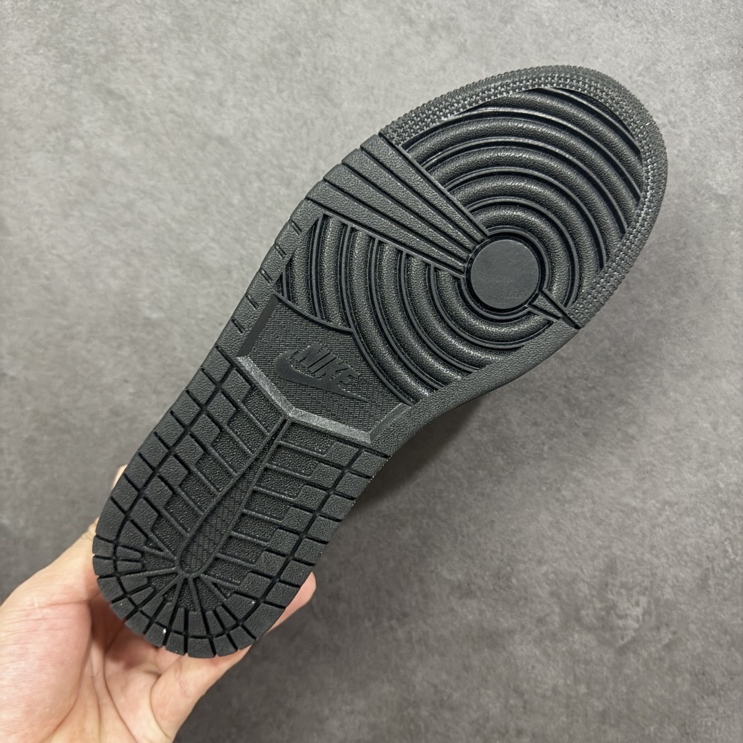 图片[9]-【公司级头层】Nike Air Jordan 1 Retro Low OG AJ1乔1 低帮休闲运动板鞋 市场唯一独家头层皮打造 原鞋原档案开发 原厂皮料 原档冲孔鞋头 正确满胶鞋垫 四线拉帮 原厂织唛标 鞋舌高弹海绵填充 货号：CZ0790-012 尺码：36 36.5 37.5 38 38.5 3940 40.5 41 42 42 42.5 43 44 45 46 编码：GLB210220-选品中心