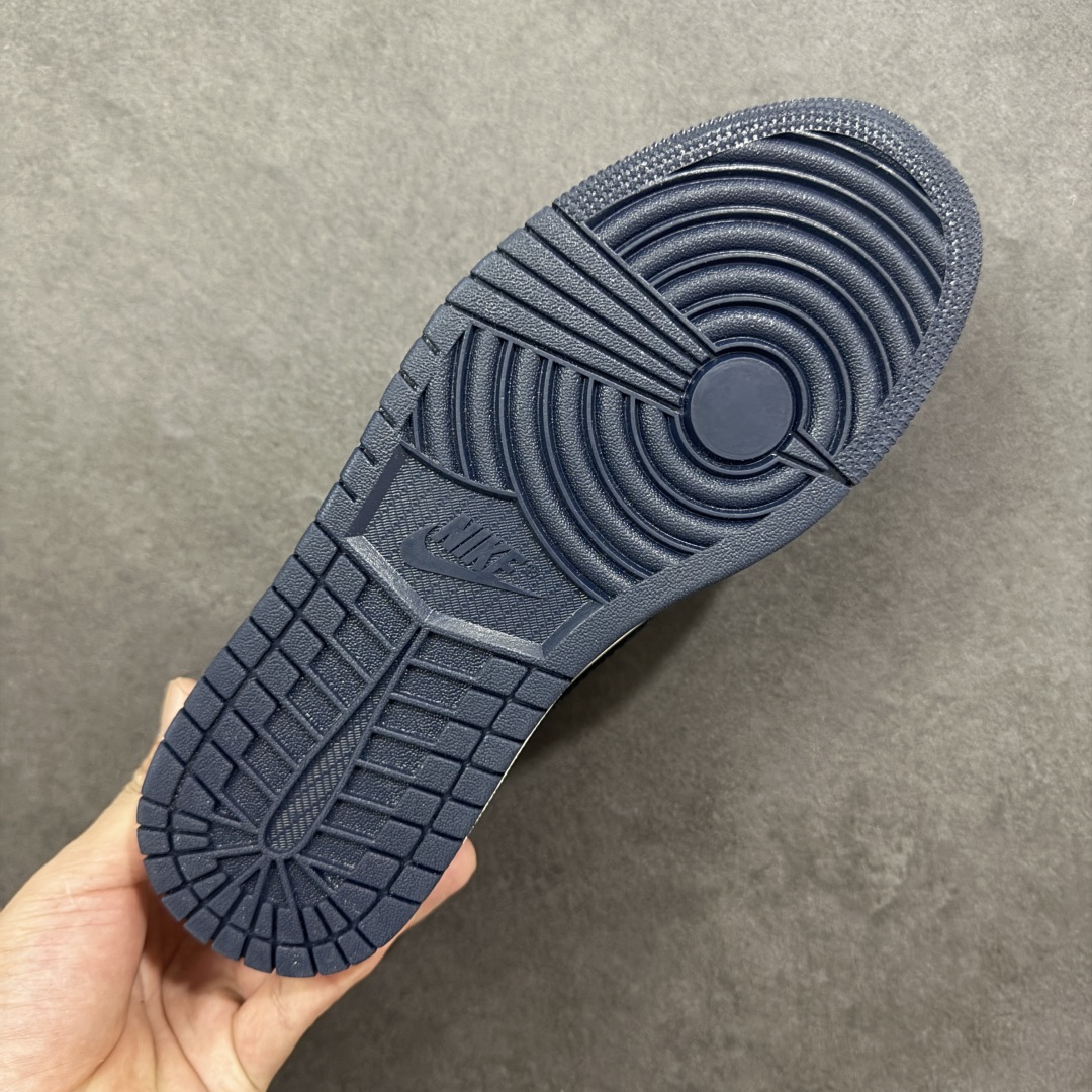 图片[9]-【公司级头层】Nike Air Jordan 1 Retro Low OG AJ1乔1 低帮休闲运动板鞋 市场唯一独家头层皮打造 原鞋原档案开发 原厂皮料 原档冲孔鞋头 正确满胶鞋垫 四线拉帮 原厂织唛标 鞋舌高弹海绵填充 货号：CZ0790-400 尺码：36 36.5 37.5 38 38.5 3940 40.5 41 42 42 42.5 43 44 45 46 编码：GLB210220-选品中心