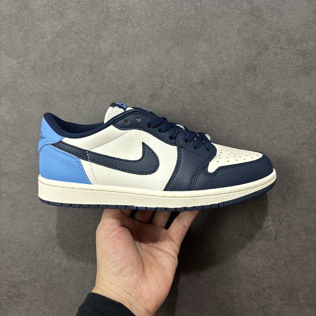 【公司级头层】Nike Air Jordan 1 Retro Low OG AJ1乔1 低帮休闲运动板鞋 市场唯一独家头层皮打造 原鞋原档案开发 原厂皮料 原档冲孔鞋头 正确满胶鞋垫 四线拉帮 原厂织唛标 鞋舌高弹海绵填充 货号:CZ0790-400 尺码:36 36.5 37.5 38 38.5 3940 40.5 41 42 42 42.5 43 44 45 46 编码:GLB210220-选品中心