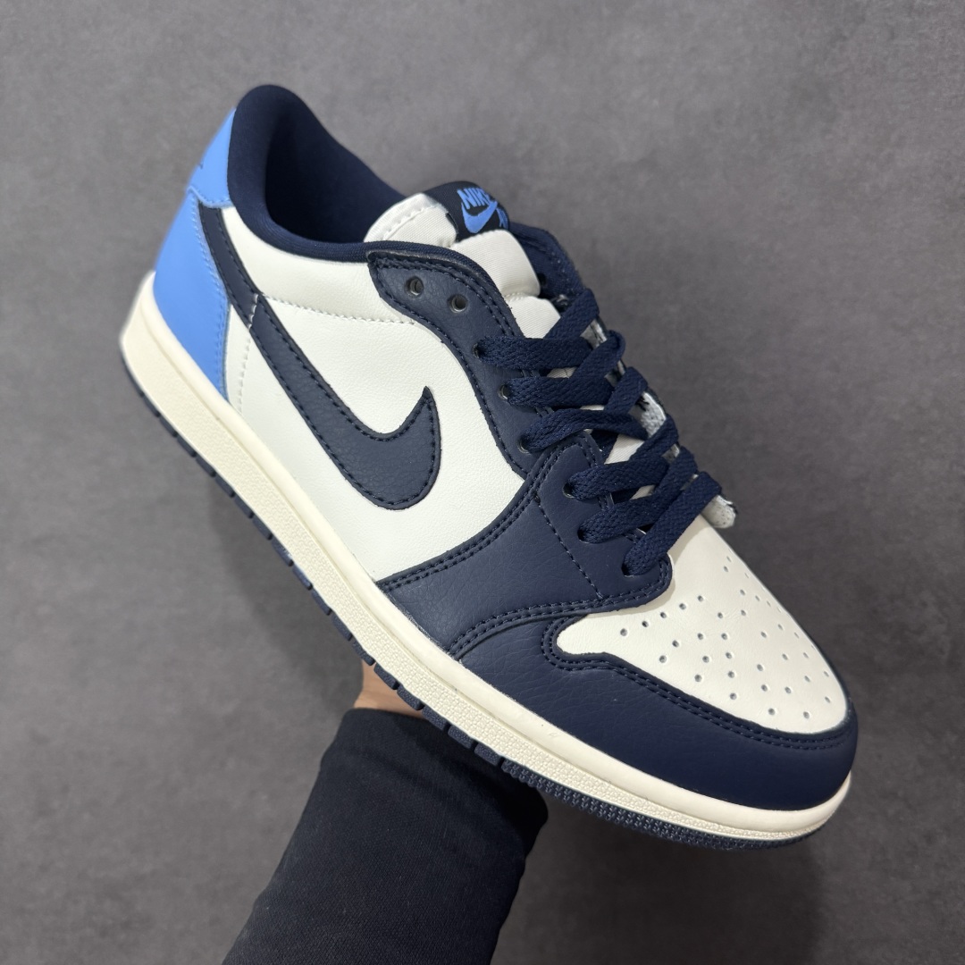 图片[3]-【公司级头层】Nike Air Jordan 1 Retro Low OG AJ1乔1 低帮休闲运动板鞋 市场唯一独家头层皮打造 原鞋原档案开发 原厂皮料 原档冲孔鞋头 正确满胶鞋垫 四线拉帮 原厂织唛标 鞋舌高弹海绵填充 货号：CZ0790-400 尺码：36 36.5 37.5 38 38.5 3940 40.5 41 42 42 42.5 43 44 45 46 编码：GLB210220-选品中心