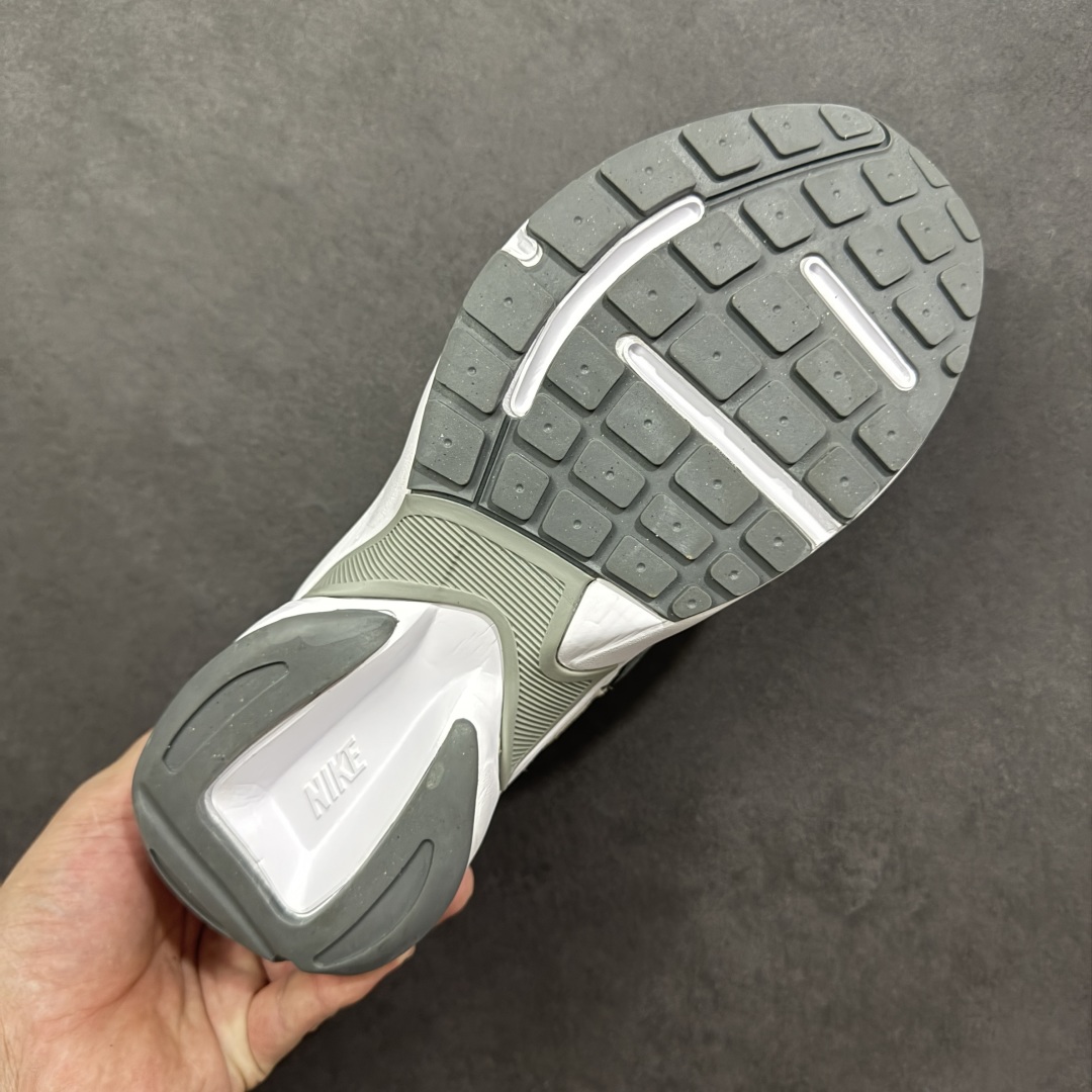 图片[9]-【公司级】耐克NK AIR PEGASUS AL8舒适百搭耐磨透气低帮跑步鞋时尚厚底老爹鞋 专为跑者打造的熟悉弹力脚感再度回归 助你攻克各种目标 再不然 也能为你增添足下风采 AL8版保有你喜爱的灵敏度和适中支撑力 以及发想自 2000 年代初期跑者们的飘逸造型 鞋面采用皮革和网眼布材质打造 搭配上侧面的线条设计 十分吸睛 中底搭载了Air气垫 保证舒适的脚感反馈 货号：FJ3794-101 尺码：36 36.5 37.5 38 38.5 39 40 40.5 41 42 42.5 43 44 45-选品中心