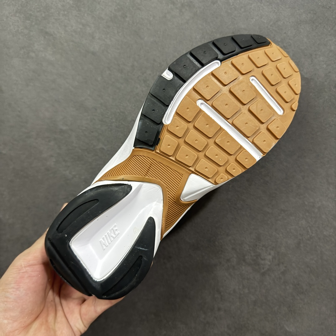 图片[9]-【公司级】耐克NK AIR PEGASUS AL8舒适百搭耐磨透气低帮跑步鞋时尚厚底老爹鞋 专为跑者打造的熟悉弹力脚感再度回归 助你攻克各种目标 再不然 也能为你增添足下风采 AL8版保有你喜爱的灵敏度和适中支撑力 以及发想自 2000 年代初期跑者们的飘逸造型 鞋面采用皮革和网眼布材质打造 搭配上侧面的线条设计 十分吸睛 中底搭载了Air气垫 保证舒适的脚感反馈 货号：FJ3794-200 尺码：36 36.5 37.5 38 38.5 39 40 40.5 41 42 42.5 43 44 45-选品中心