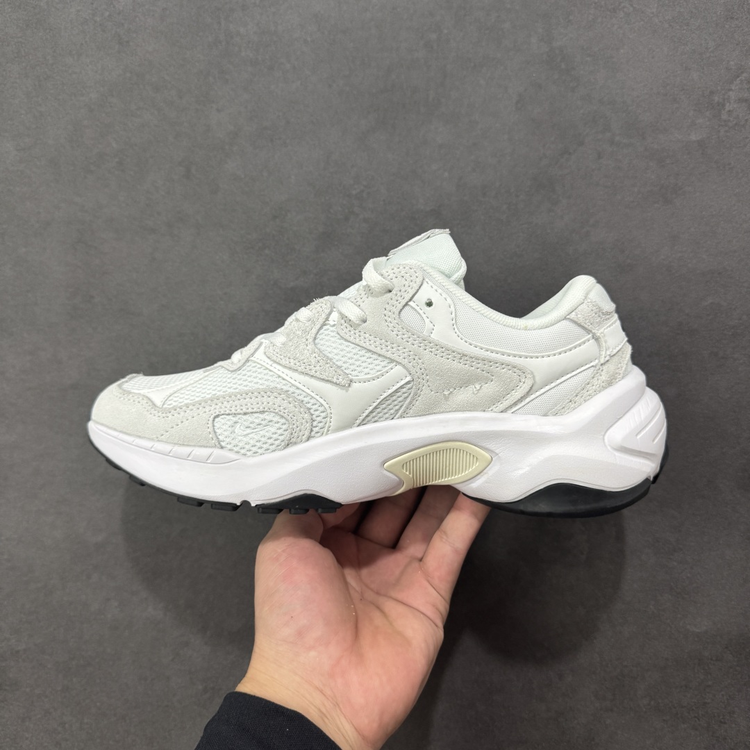 图片[2]-【公司级】耐克NK AIR PEGASUS AL8舒适百搭耐磨透气低帮跑步鞋时尚厚底老爹鞋 专为跑者打造的熟悉弹力脚感再度回归 助你攻克各种目标 再不然 也能为你增添足下风采 AL8版保有你喜爱的灵敏度和适中支撑力 以及发想自 2000 年代初期跑者们的飘逸造型 鞋面采用皮革和网眼布材质打造 搭配上侧面的线条设计 十分吸睛 中底搭载了Air气垫 保证舒适的脚感反馈 货号：FJ3794-102 尺码：36 36.5 37.5 38 38.5 39 40 40.5 41 42 42.5 43 44 45-选品中心