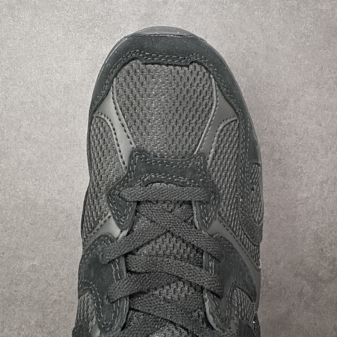 图片[8]-【公司级】耐克NK AIR PEGASUS AL8舒适百搭耐磨透气低帮跑步鞋时尚厚底老爹鞋 专为跑者打造的熟悉弹力脚感再度回归 助你攻克各种目标 再不然 也能为你增添足下风采 AL8版保有你喜爱的灵敏度和适中支撑力 以及发想自 2000 年代初期跑者们的飘逸造型 鞋面采用皮革和网眼布材质打造 搭配上侧面的线条设计 十分吸睛 中底搭载了Air气垫 保证舒适的脚感反馈 货号：FJ3794-100 尺码：36 36.5 37.5 38 38.5 39 40 40.5 41 42 42.5 43 44 45-选品中心