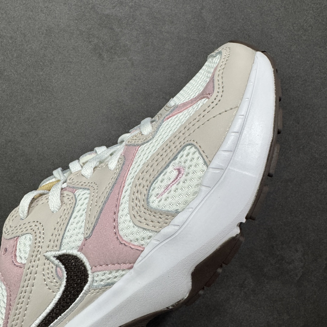 图片[5]-【公司级】耐克NK AIR PEGASUS AL8舒适百搭耐磨透气低帮跑步鞋时尚厚底老爹鞋 专为跑者打造的熟悉弹力脚感再度回归 助你攻克各种目标 再不然 也能为你增添足下风采 AL8版保有你喜爱的灵敏度和适中支撑力 以及发想自 2000 年代初期跑者们的飘逸造型 鞋面采用皮革和网眼布材质打造 搭配上侧面的线条设计 十分吸睛 中底搭载了Air气垫 保证舒适的脚感反馈 货号：HM3691-130 尺码：36 36.5 37.5 38 38.5 39 40 40.5 41 42 42.5 43 44 45-选品中心