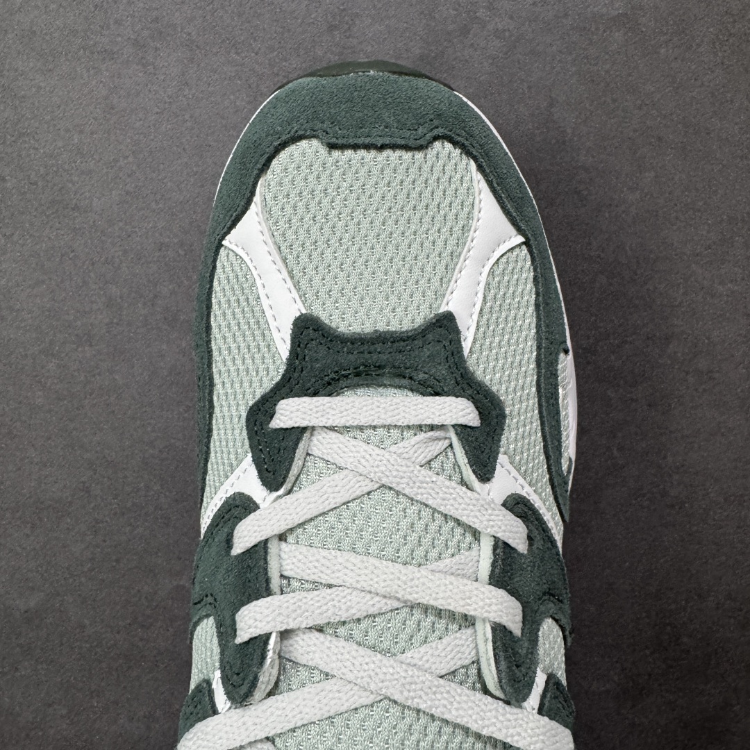 图片[8]-【公司级】耐克NK AIR PEGASUS AL8舒适百搭耐磨透气低帮跑步鞋时尚厚底老爹鞋 专为跑者打造的熟悉弹力脚感再度回归 助你攻克各种目标 再不然 也能为你增添足下风采 AL8版保有你喜爱的灵敏度和适中支撑力 以及发想自 2000 年代初期跑者们的飘逸造型 鞋面采用皮革和网眼布材质打造 搭配上侧面的线条设计 十分吸睛 中底搭载了Air气垫 保证舒适的脚感反馈 货号：HF1761-400 尺码：36 36.5 37.5 38 38.5 39 40 40.5 41 42 42.5 43 44 45-选品中心