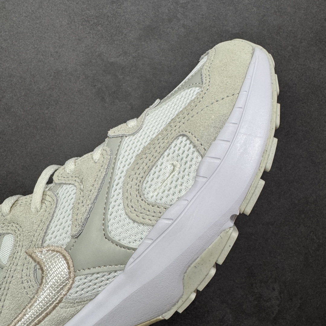 图片[5]-【公司级】耐克NK AIR PEGASUS AL8舒适百搭耐磨透气低帮跑步鞋时尚厚底老爹鞋 专为跑者打造的熟悉弹力脚感再度回归 助你攻克各种目标 再不然 也能为你增添足下风采 AL8版保有你喜爱的灵敏度和适中支撑力 以及发想自 2000 年代初期跑者们的飘逸造型 鞋面采用皮革和网眼布材质打造 搭配上侧面的线条设计 十分吸睛 中底搭载了Air气垫 保证舒适的脚感反馈 货号：HF1761-400 尺码：36 36.5 37.5 38 38.5 39 40 40.5 41 42 42.5 43 44 45-选品中心