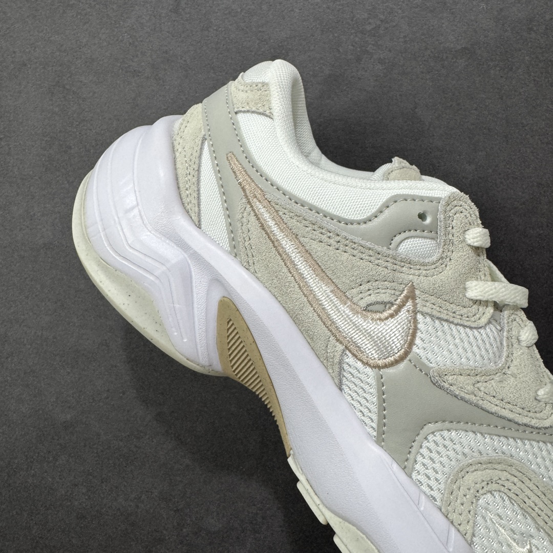 图片[6]-【公司级】耐克NK AIR PEGASUS AL8舒适百搭耐磨透气低帮跑步鞋时尚厚底老爹鞋 专为跑者打造的熟悉弹力脚感再度回归 助你攻克各种目标 再不然 也能为你增添足下风采 AL8版保有你喜爱的灵敏度和适中支撑力 以及发想自 2000 年代初期跑者们的飘逸造型 鞋面采用皮革和网眼布材质打造 搭配上侧面的线条设计 十分吸睛 中底搭载了Air气垫 保证舒适的脚感反馈 货号：HF1761-400 尺码：36 36.5 37.5 38 38.5 39 40 40.5 41 42 42.5 43 44 45-选品中心