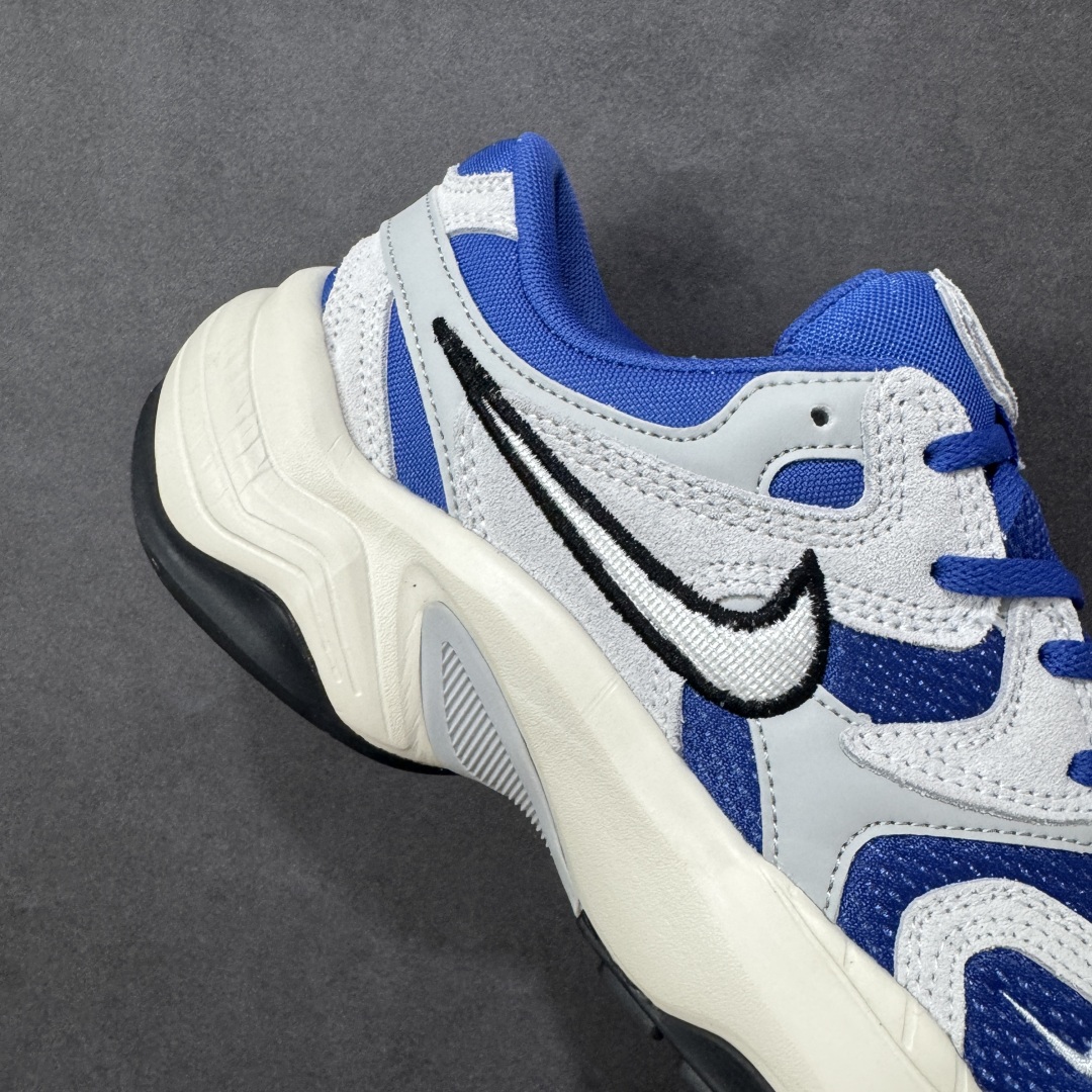 图片[6]-【公司级】耐克NK AIR PEGASUS AL8舒适百搭耐磨透气低帮跑步鞋时尚厚底老爹鞋 专为跑者打造的熟悉弹力脚感再度回归 助你攻克各种目标 再不然 也能为你增添足下风采 AL8版保有你喜爱的灵敏度和适中支撑力 以及发想自 2000 年代初期跑者们的飘逸造型 鞋面采用皮革和网眼布材质打造 搭配上侧面的线条设计 十分吸睛 中底搭载了Air气垫 保证舒适的脚感反馈 货号：HF1761-400 尺码：36 36.5 37.5 38 38.5 39 40 40.5 41 42 42.5 43 44 45-选品中心